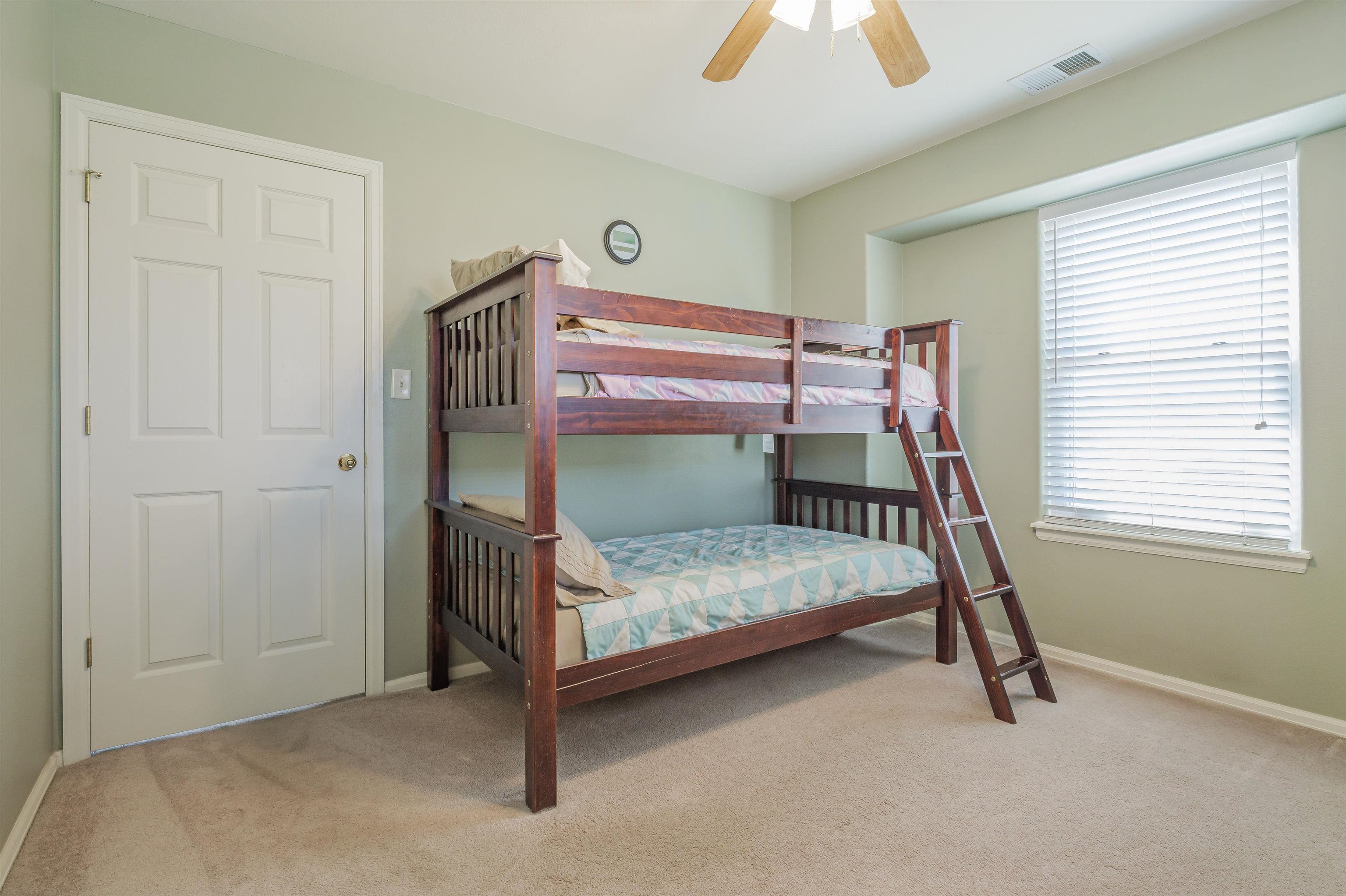 386 1/2 Skyler Street Property Photo 24