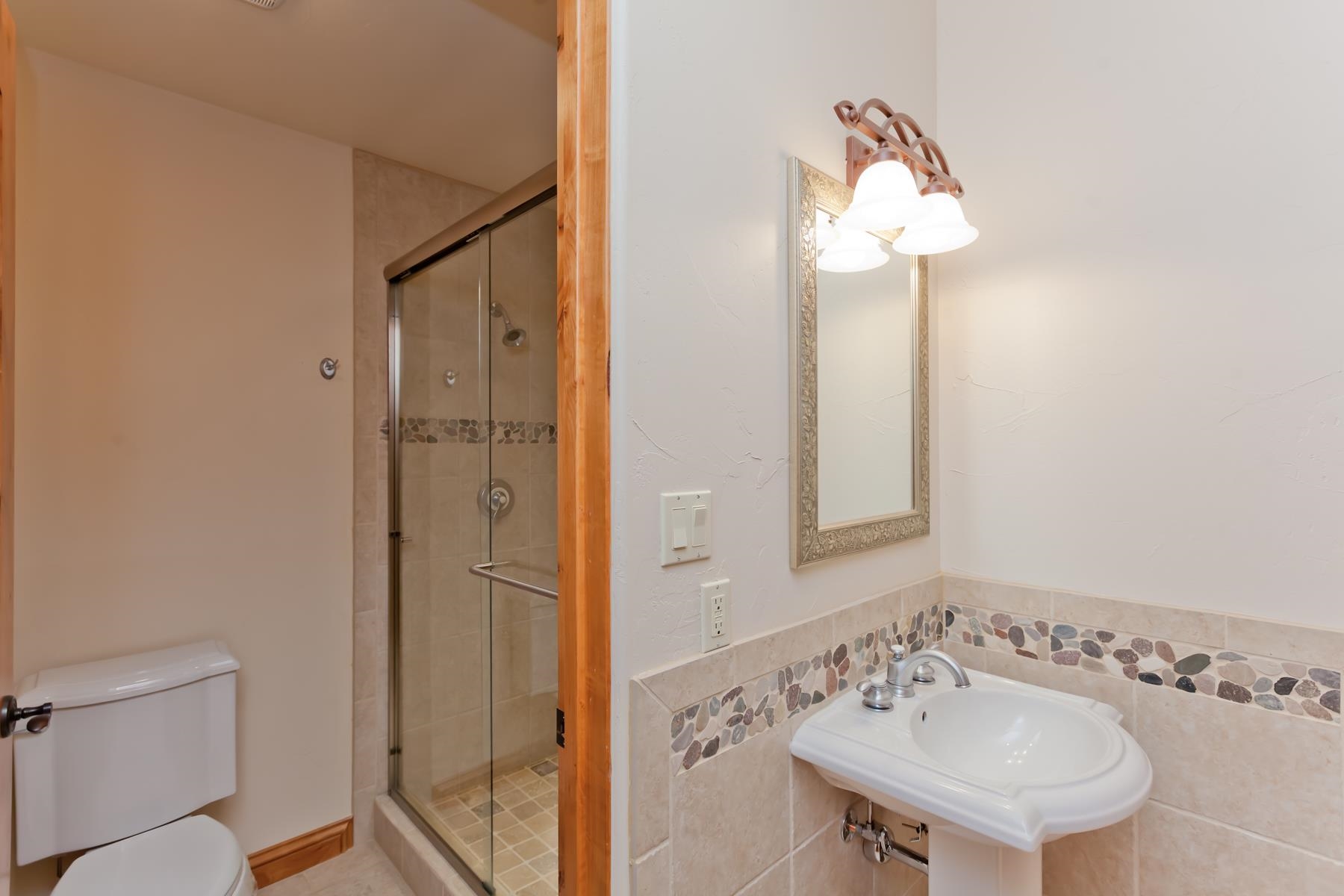 2330 Meridian Court Property Photo 28