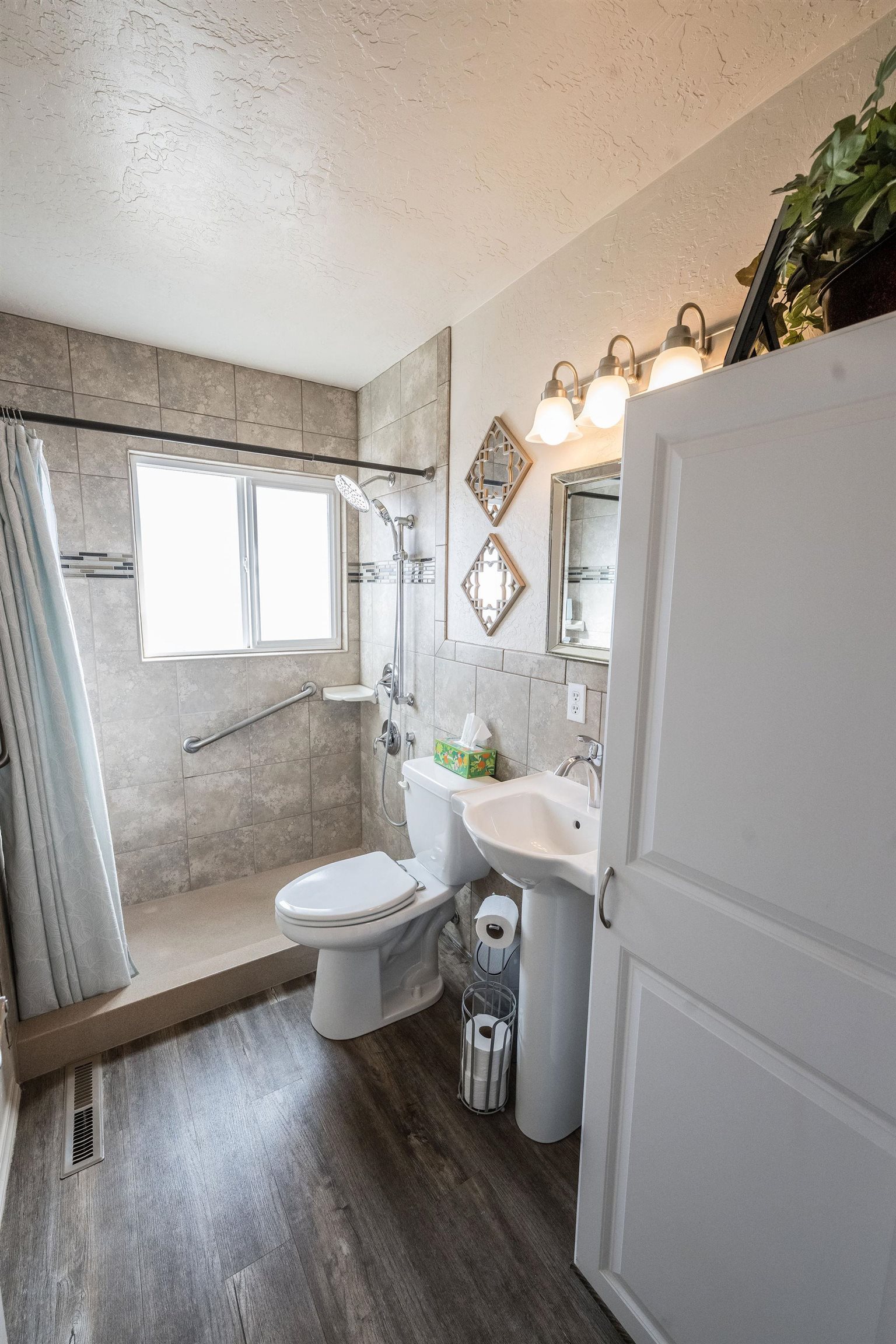 2519 Hall Avenue Property Photo 24