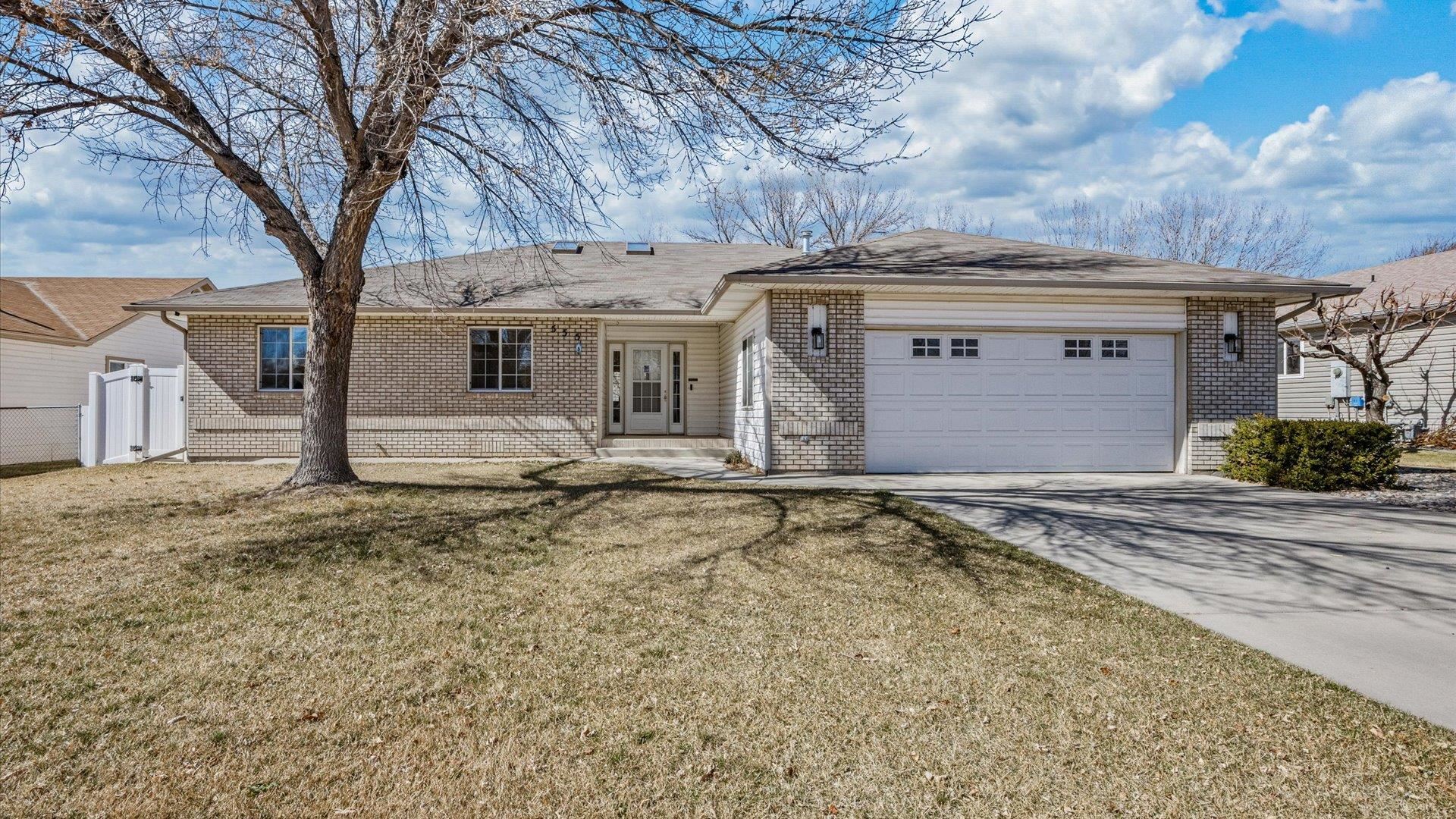555 Shoshone Street Property Photo
