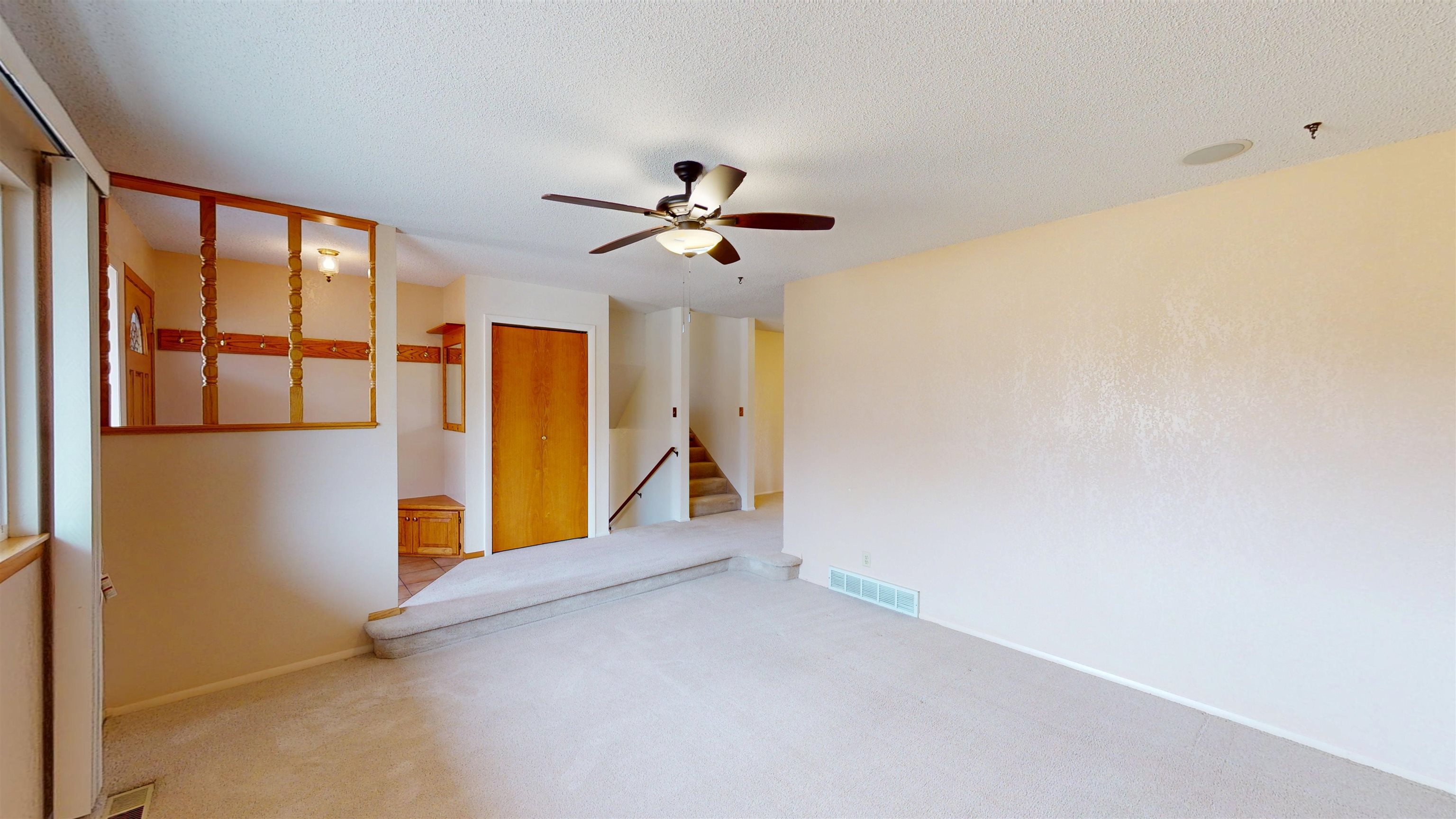 3305 Laurel Lane Property Photo 4