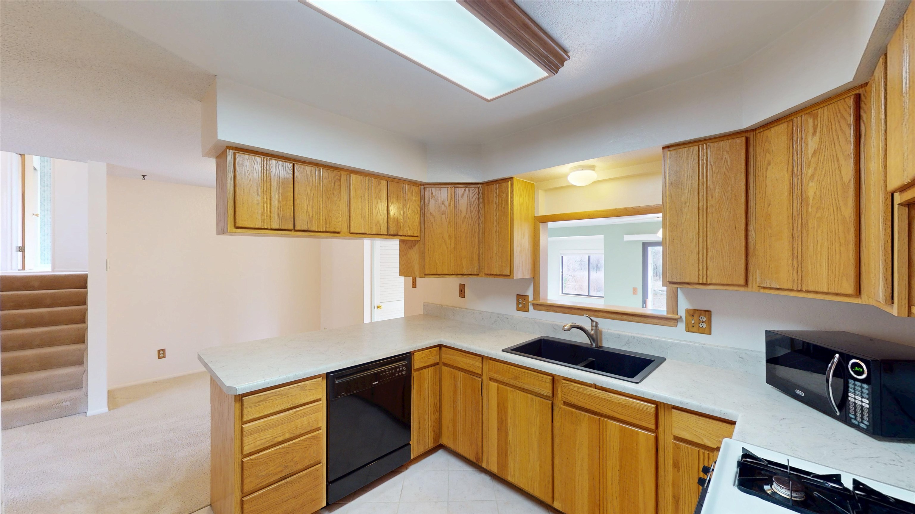 3305 Laurel Lane Property Photo 9