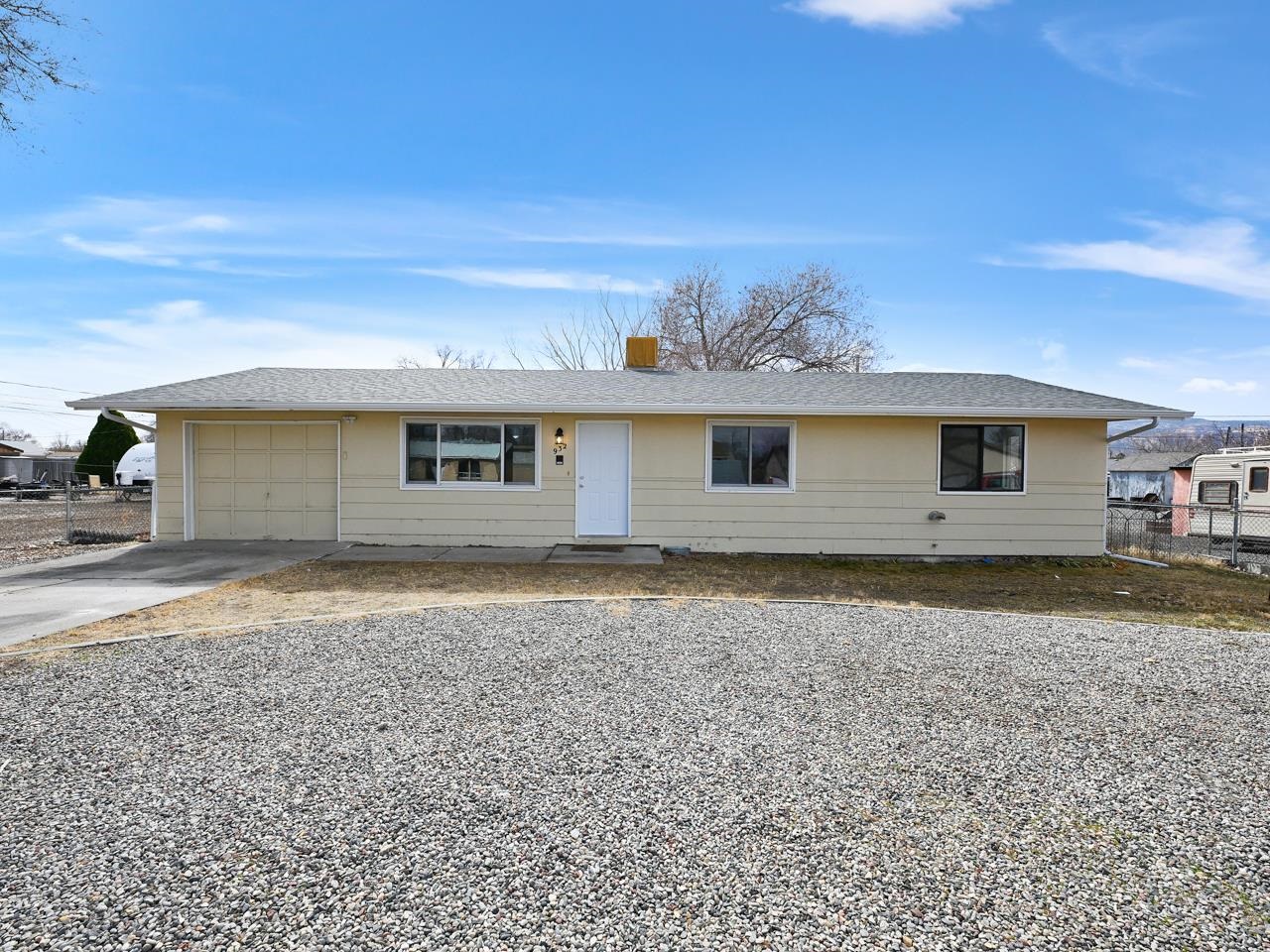 932 E Carolina Avenue Property Photo 1