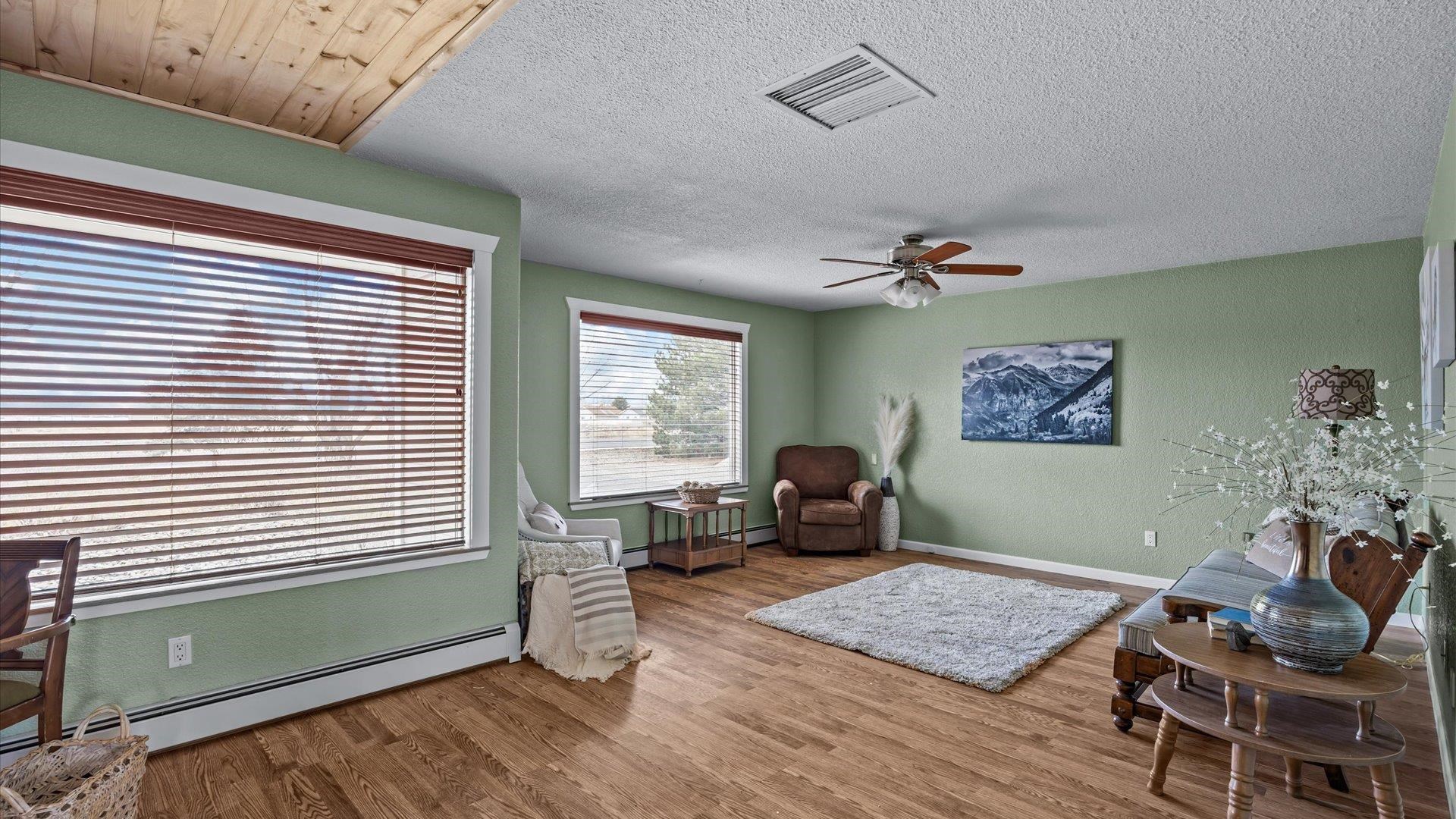 3086 D 1/2 Road Property Photo 3