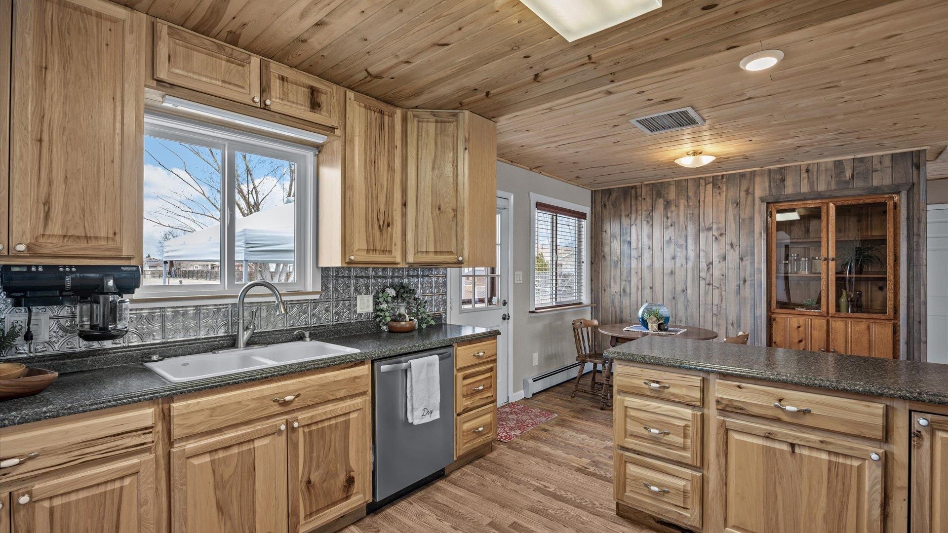 3086 D 1/2 Road Property Photo 5