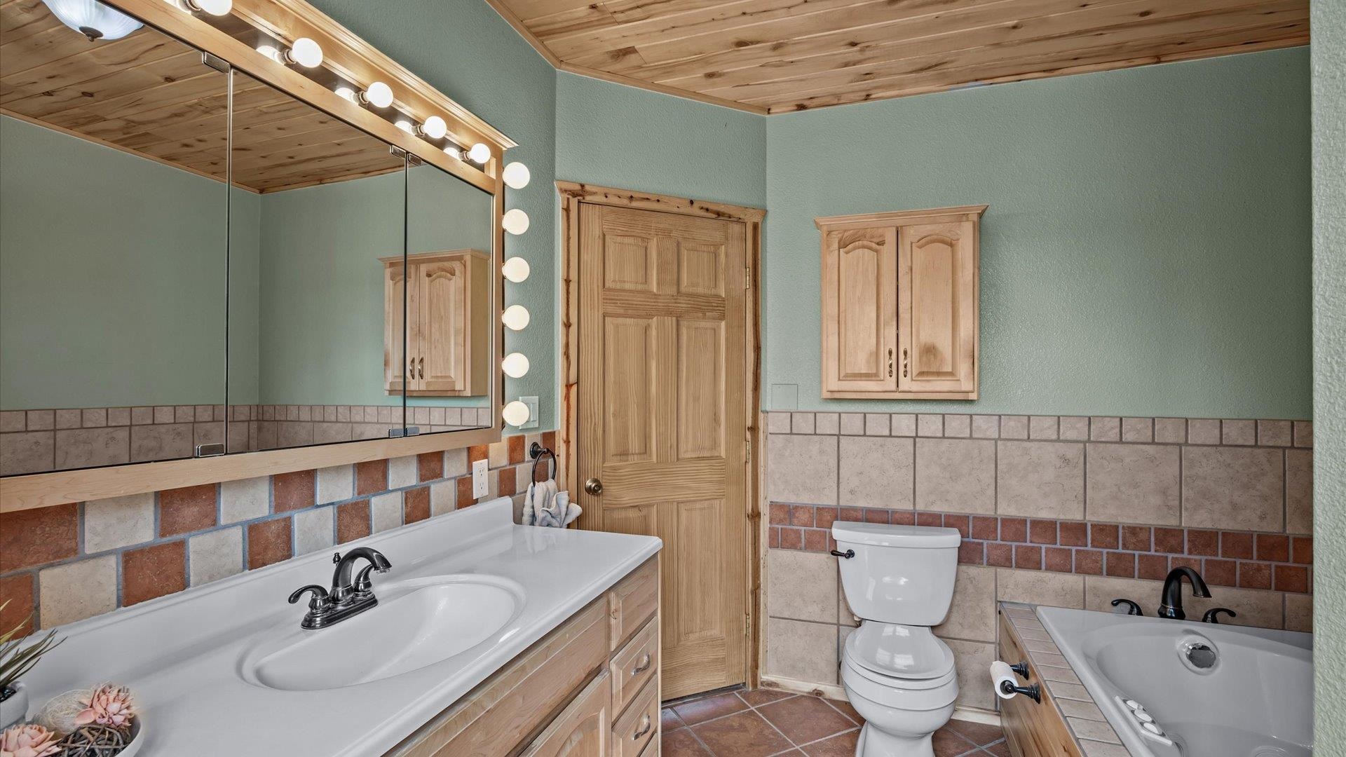 3086 D 1/2 Road Property Photo 12