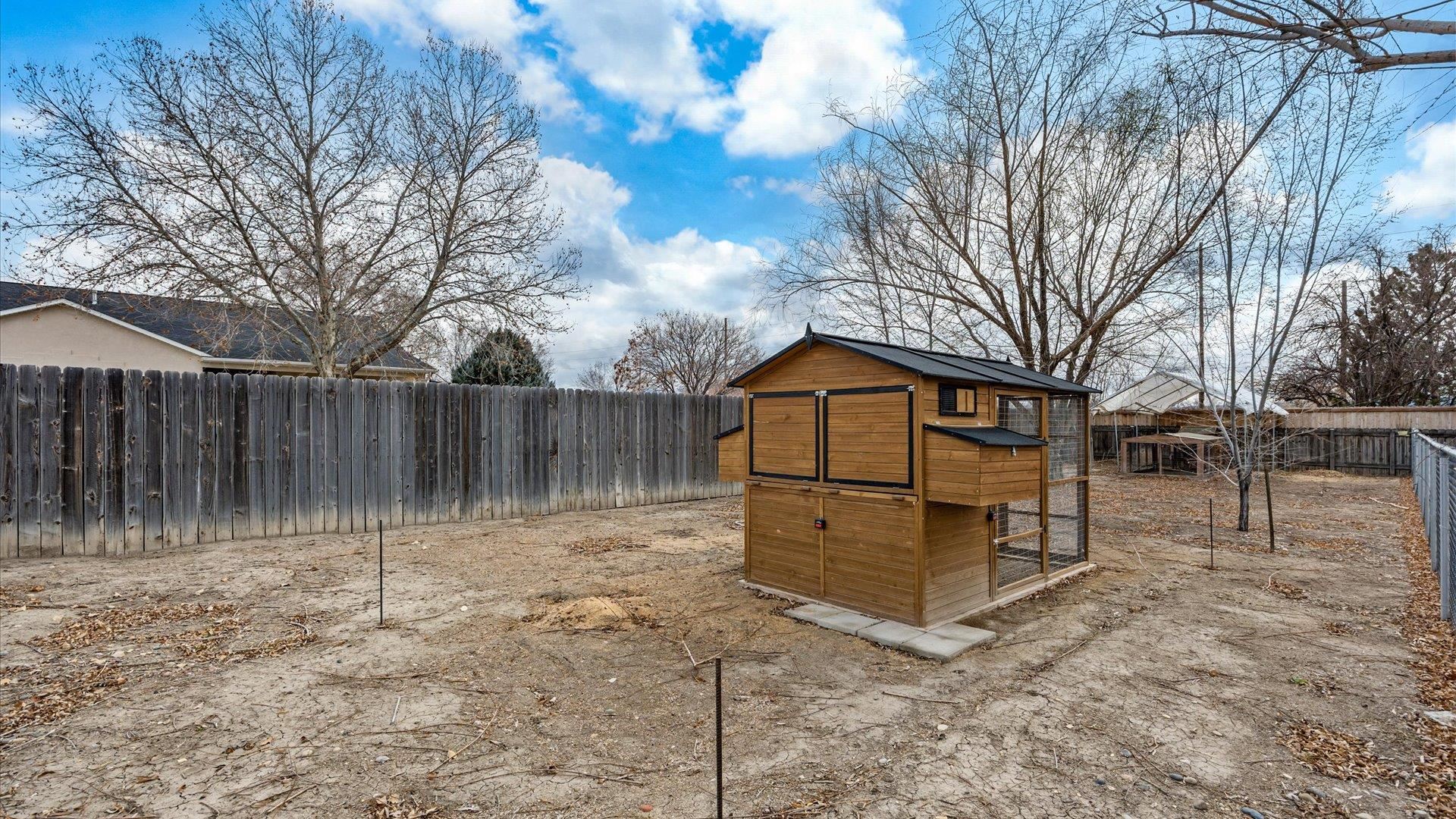 3086 D 1/2 Road Property Photo 20