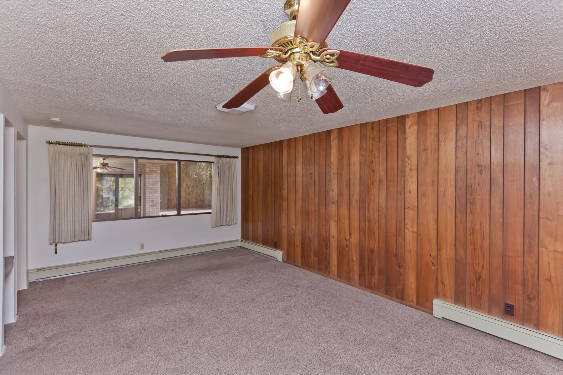 2717 N 8th Court Property Photo 14