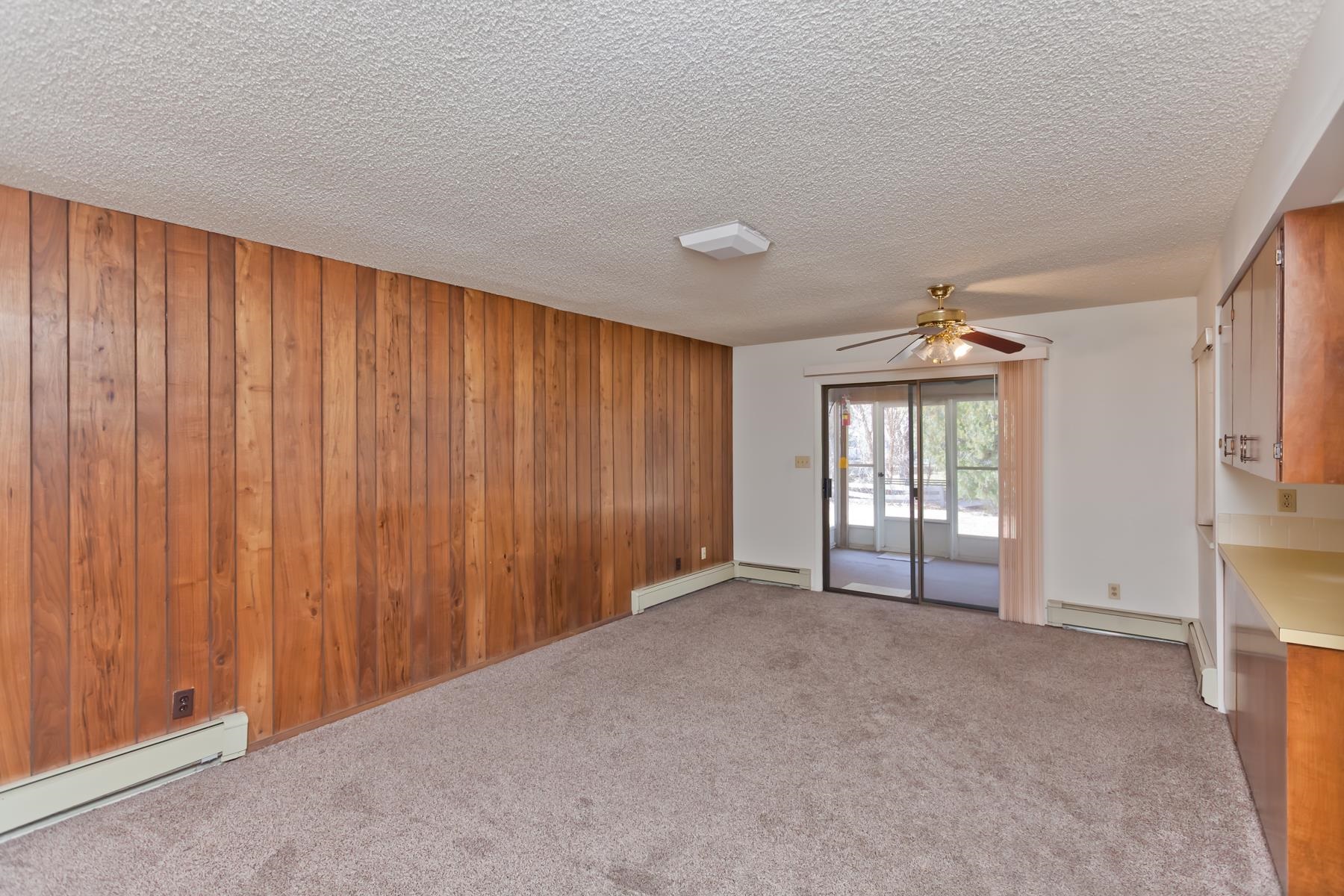 2717 N 8th Court Property Photo 15