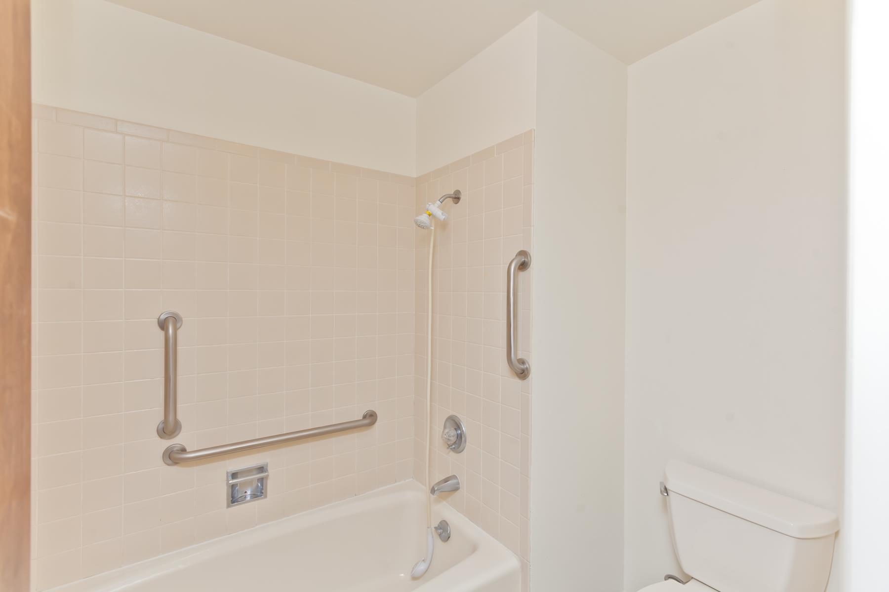 2717 N 8th Court Property Photo 26