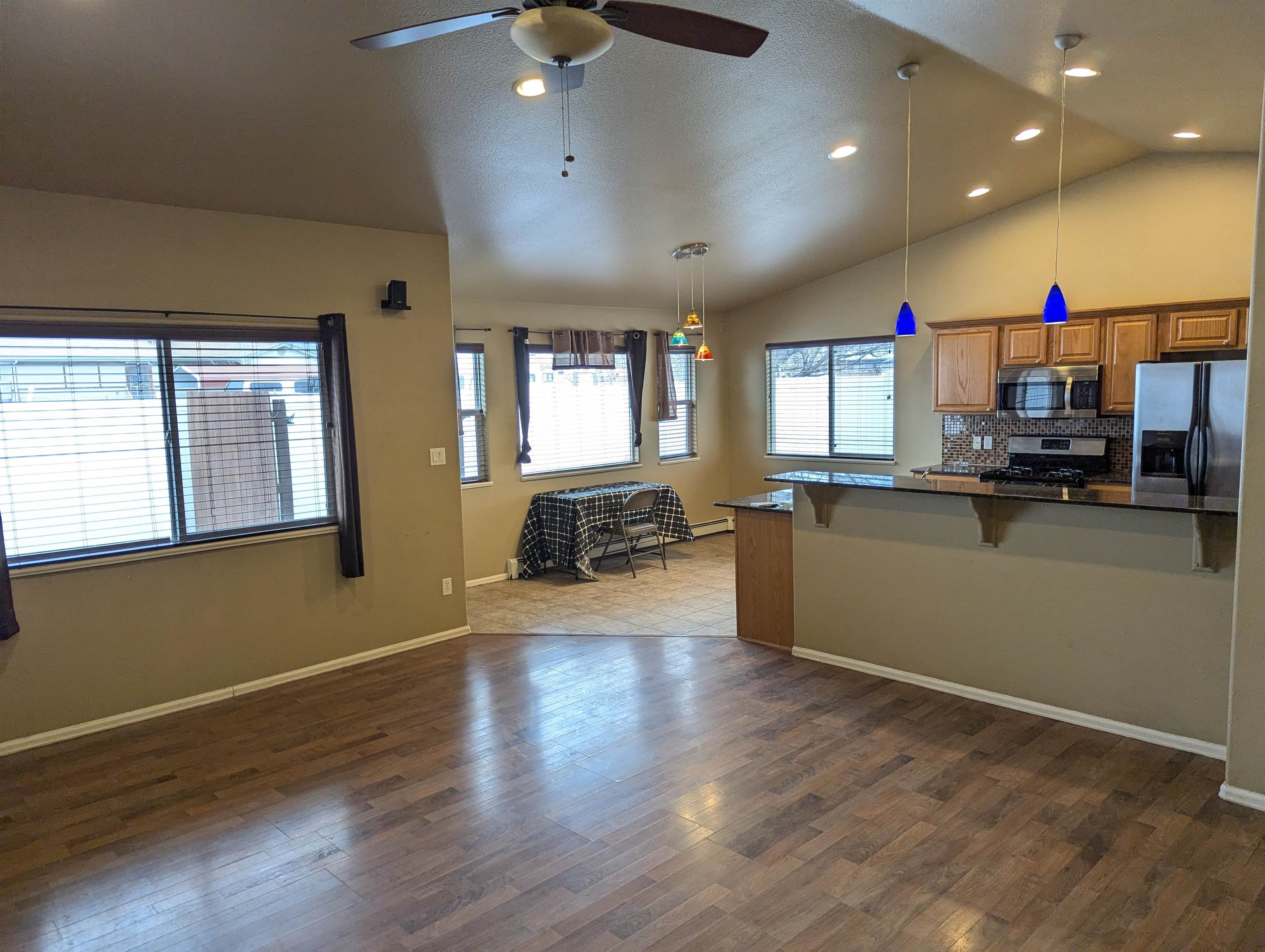 3010 Oakwood Drive Property Photo 2