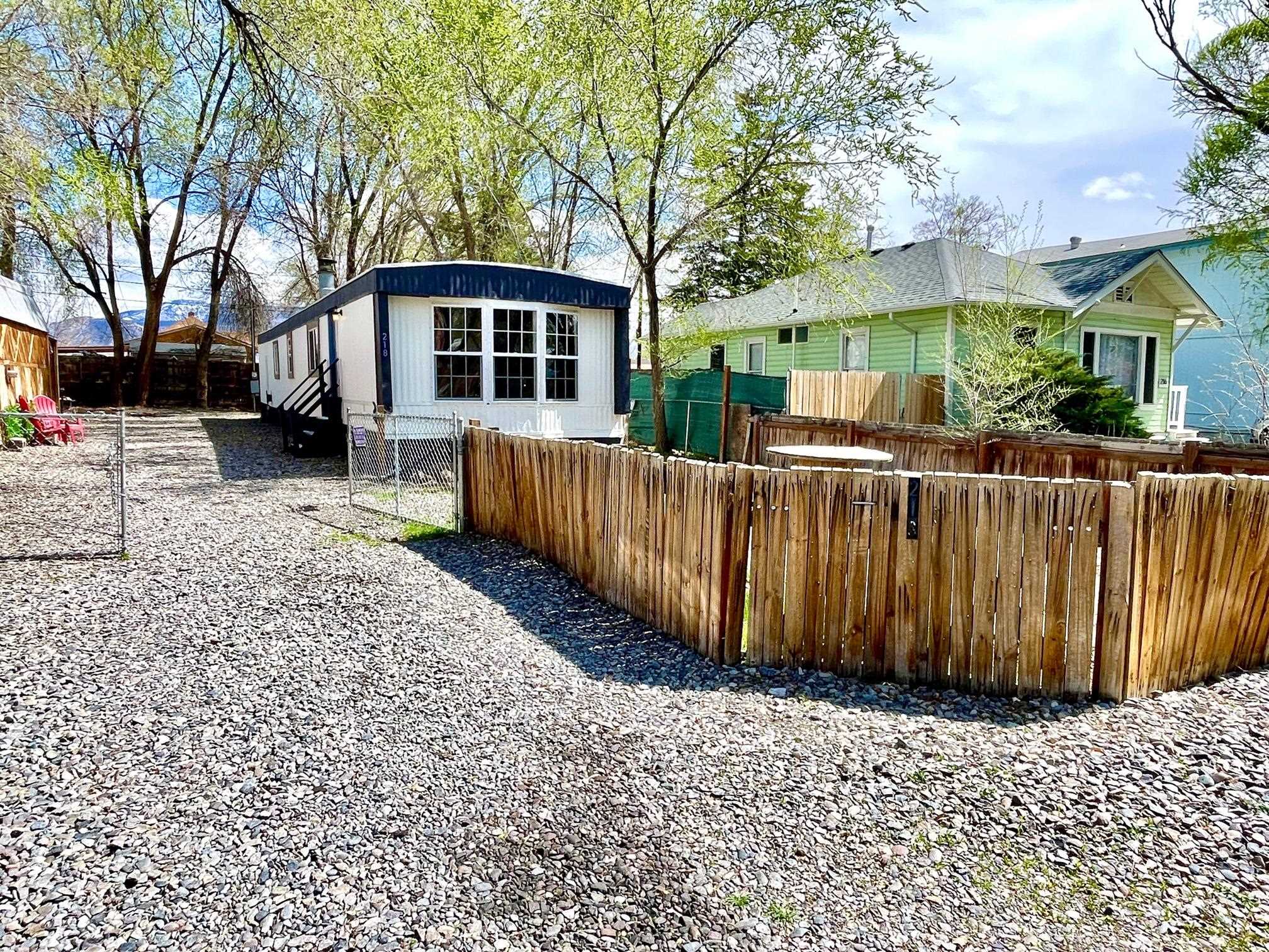 218 4th Street Property Photo