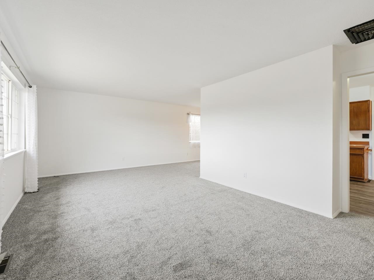 2804 Mesa Avenue Property Photo 2