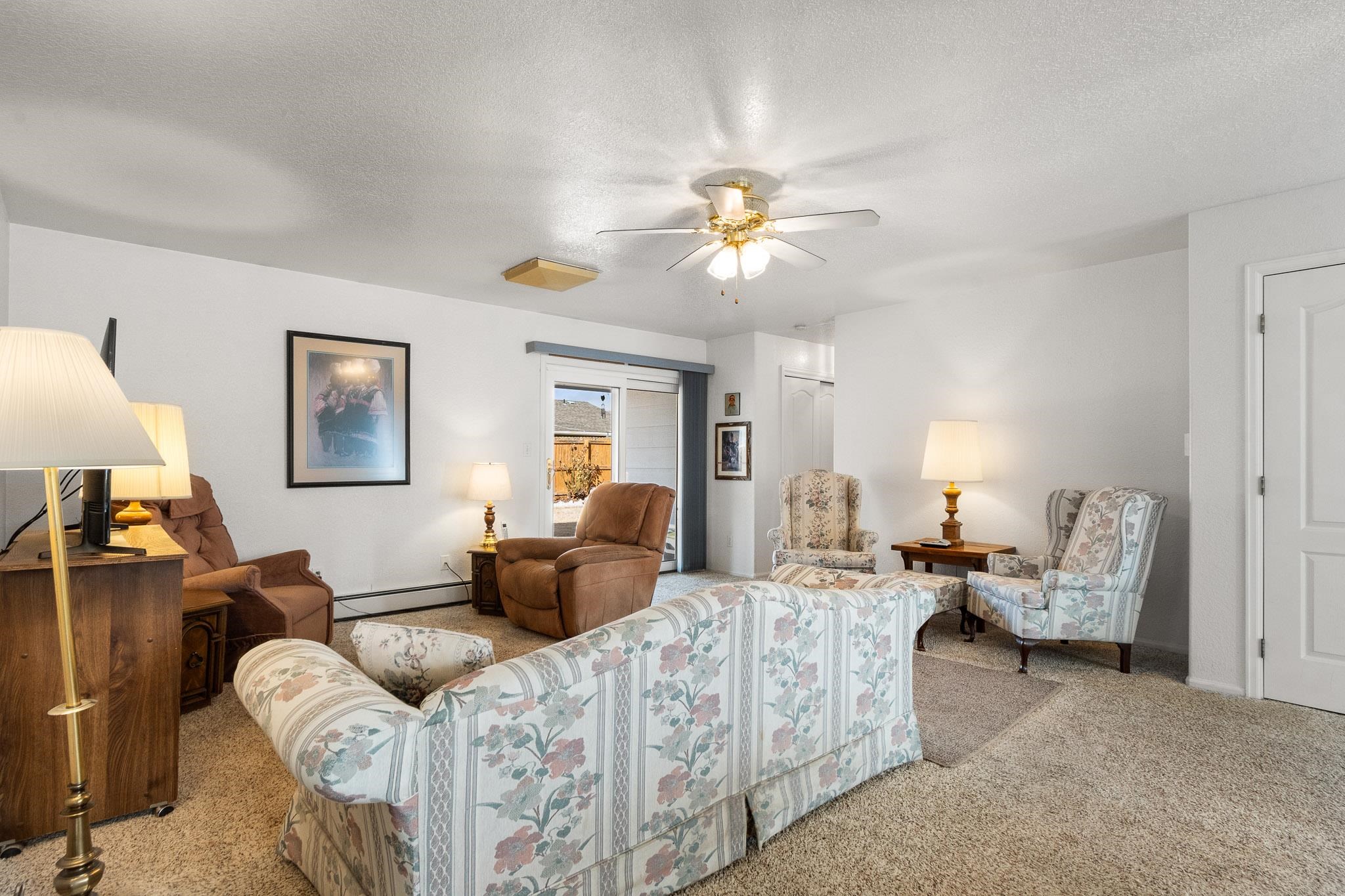3052 Camelot Place Property Photo 5