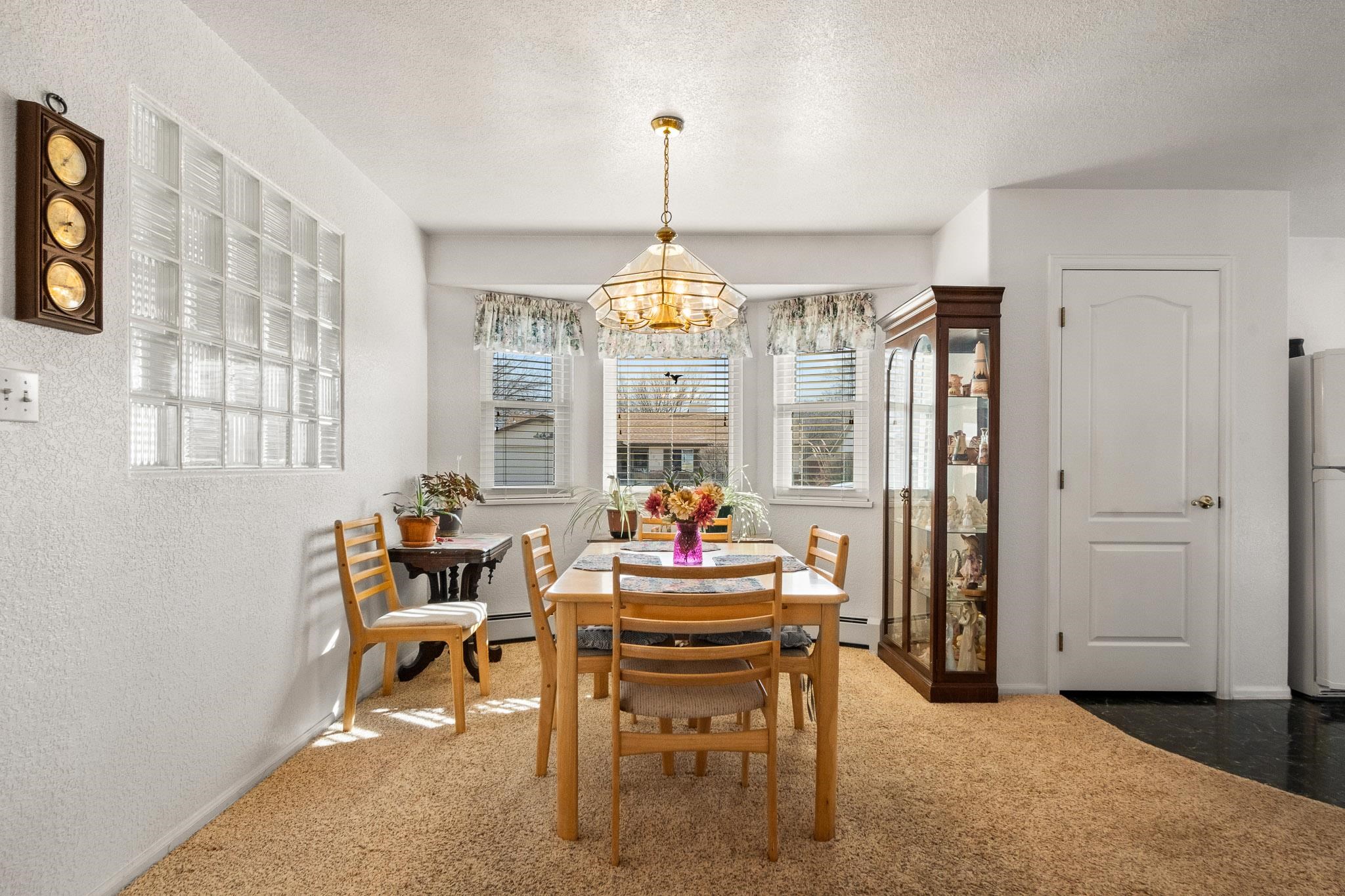 3052 Camelot Place Property Photo 8