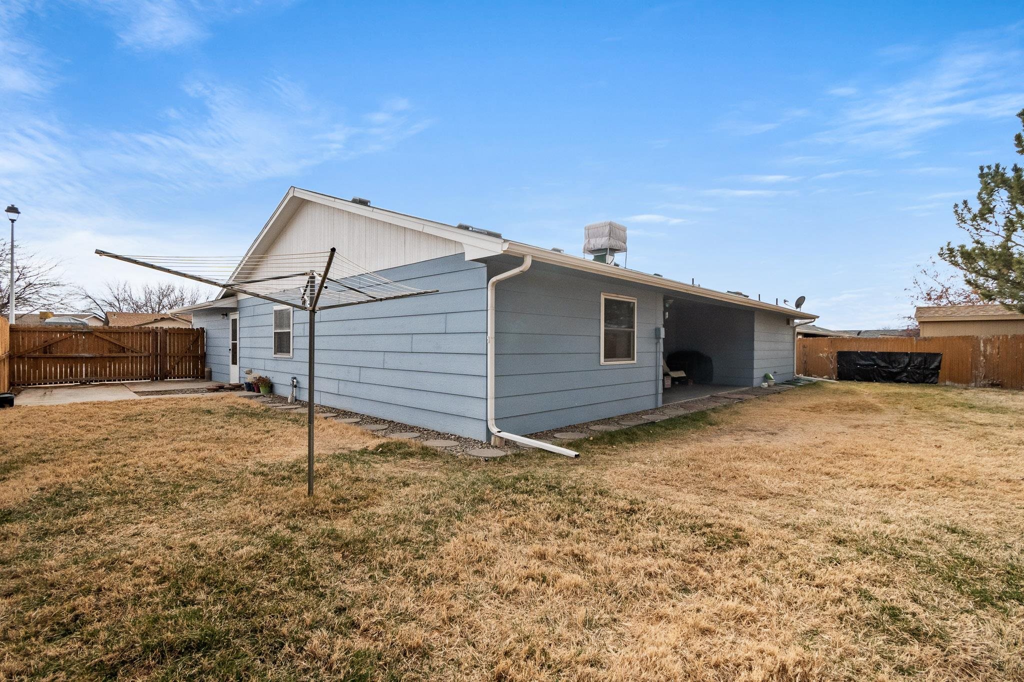3052 Camelot Place Property Photo 24