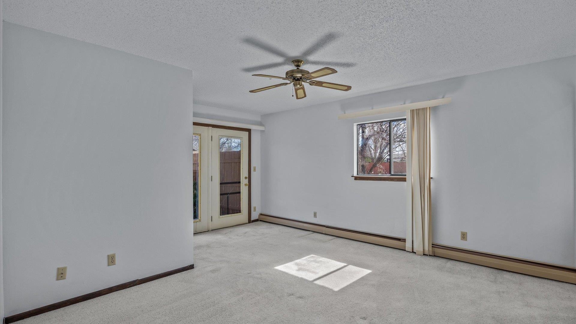 4010 Applewood Street Property Photo 12