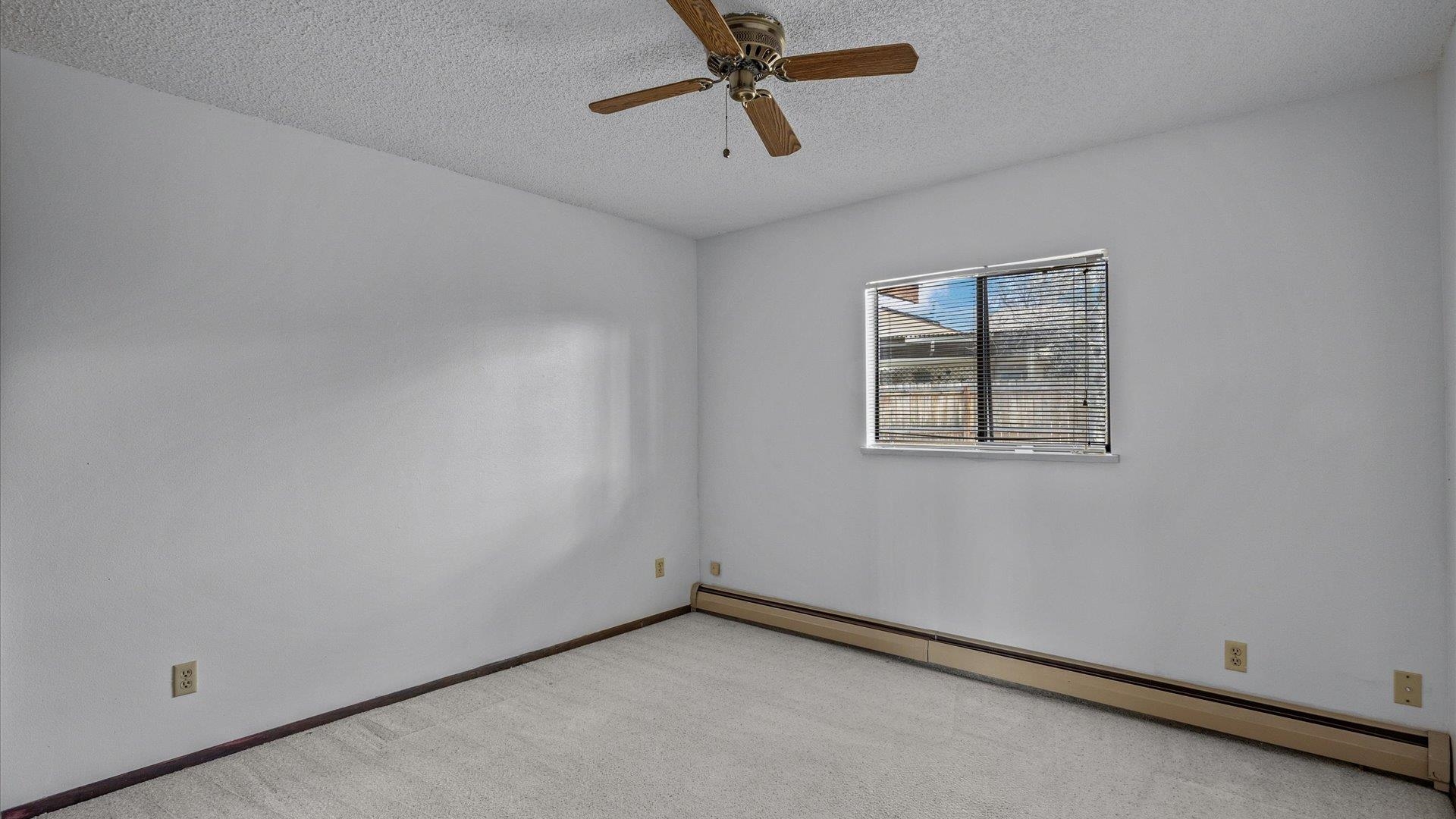 4010 Applewood Street Property Photo 15