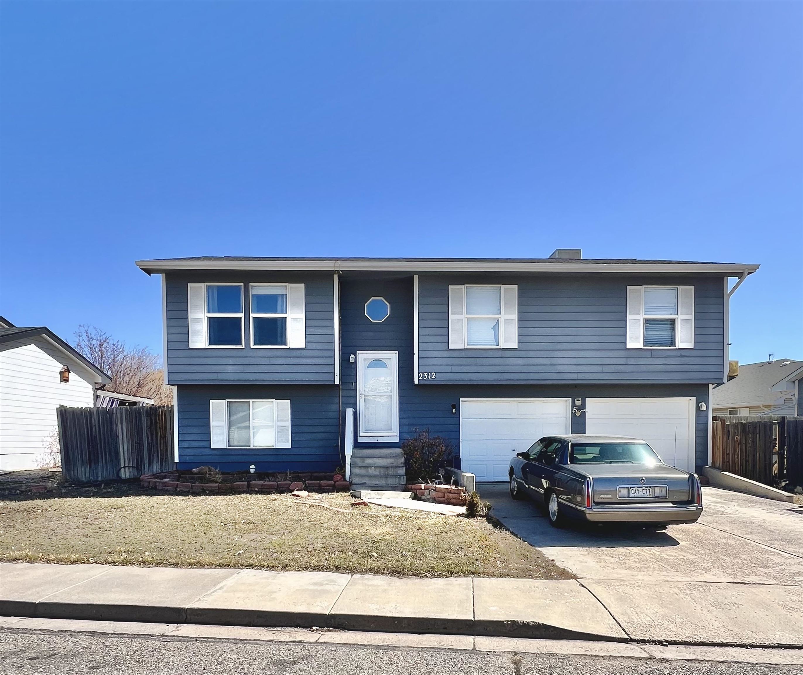 2312 Meadow Circle Property Photo