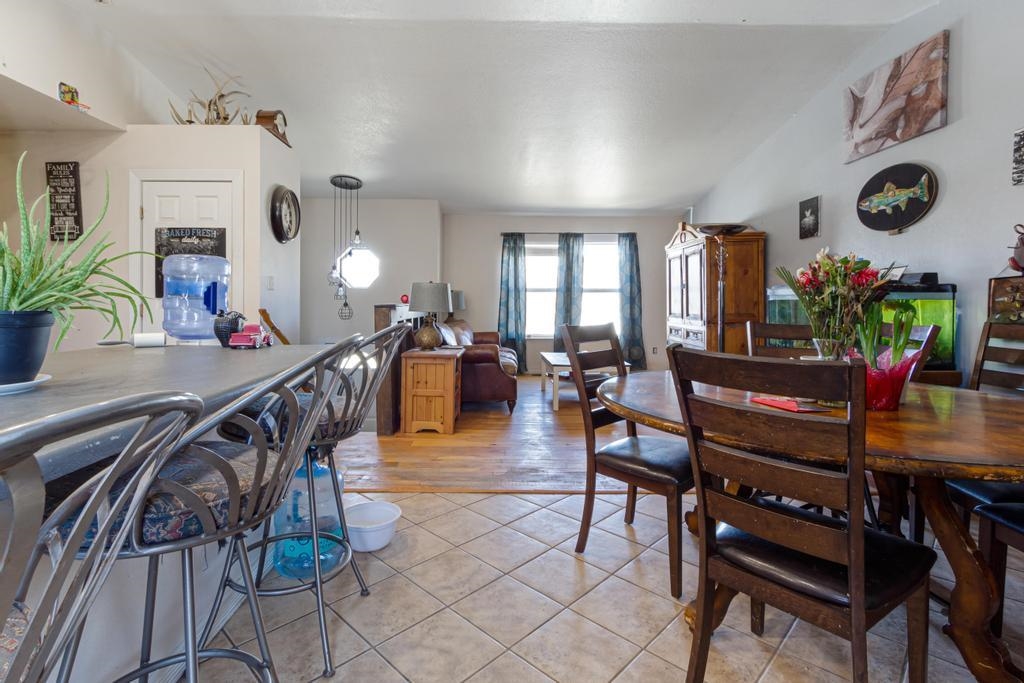 2312 Meadow Circle Property Photo 4