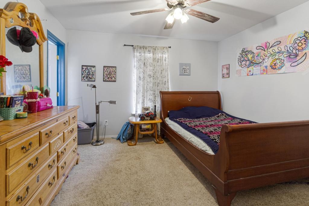 2312 Meadow Circle Property Photo 9