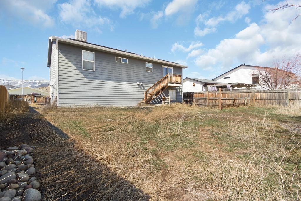 2312 Meadow Circle Property Photo 19