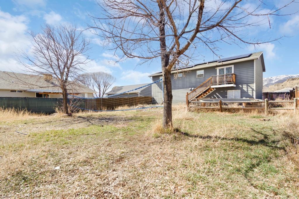 2312 Meadow Circle Property Photo 20