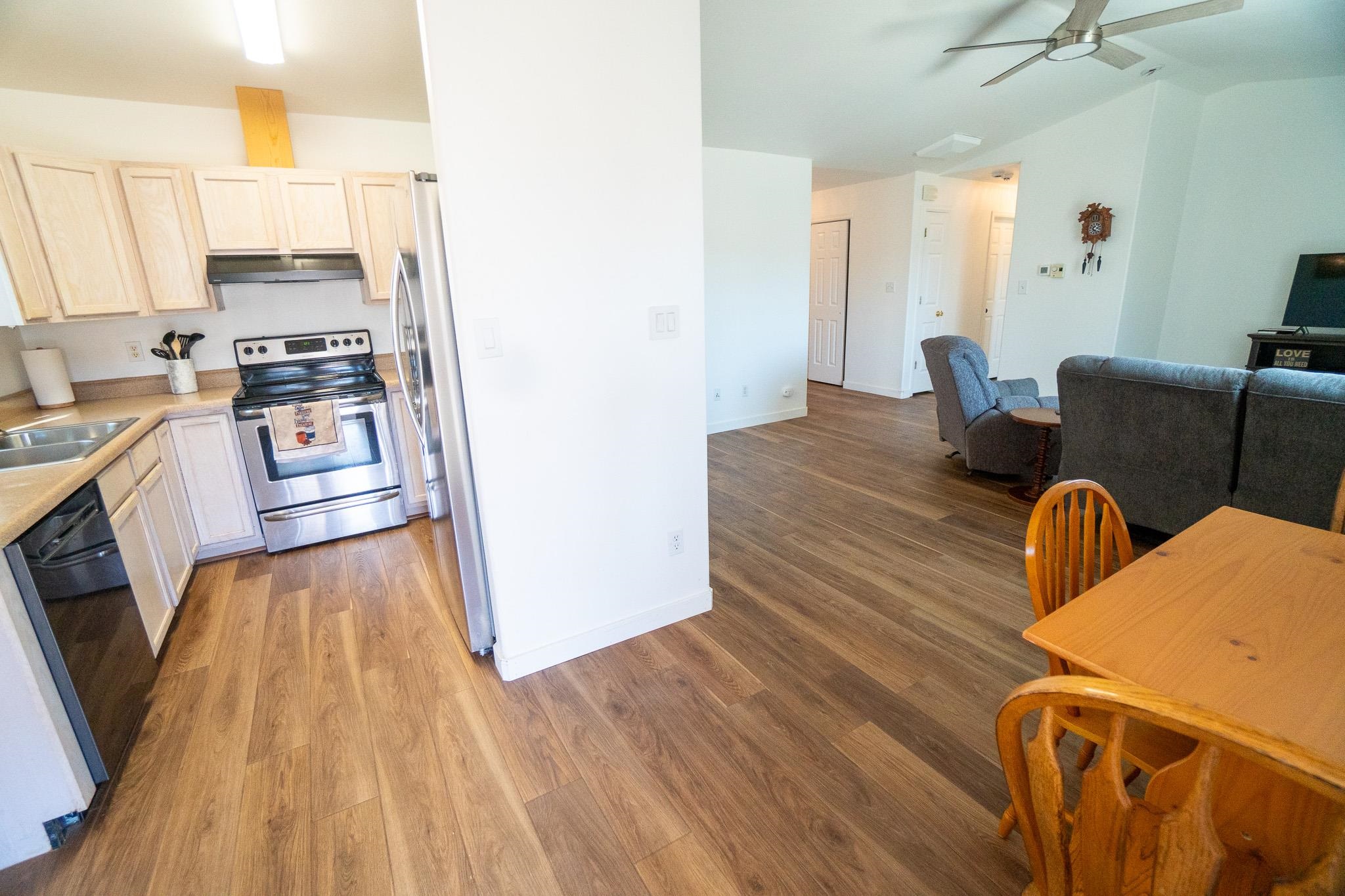 1148 Powell Street Property Photo 15