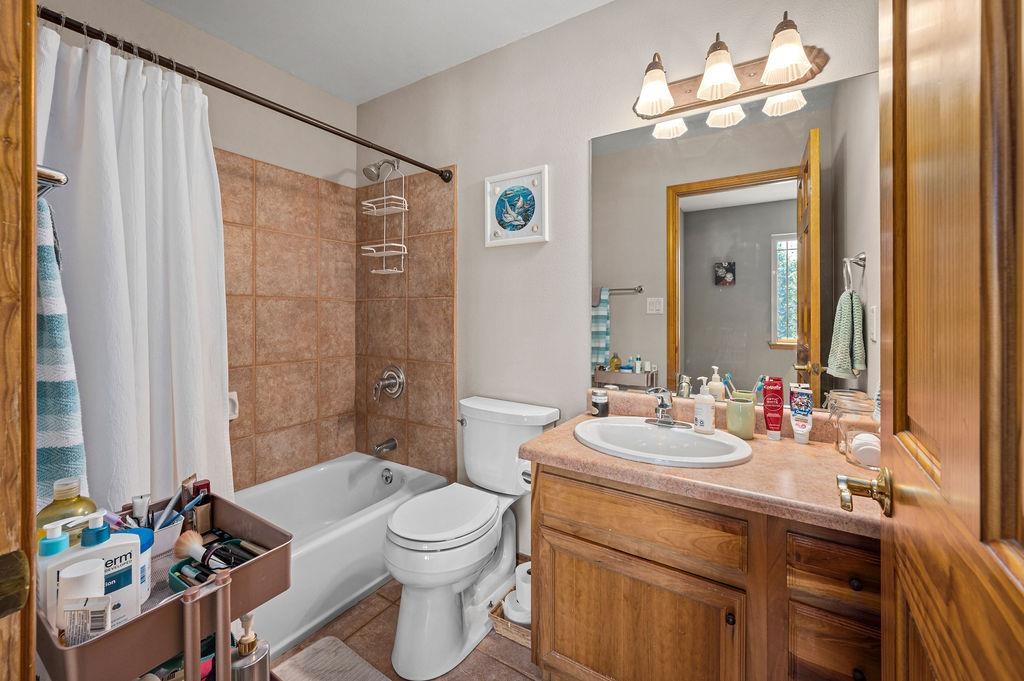 389 Talus Lane Property Photo 26