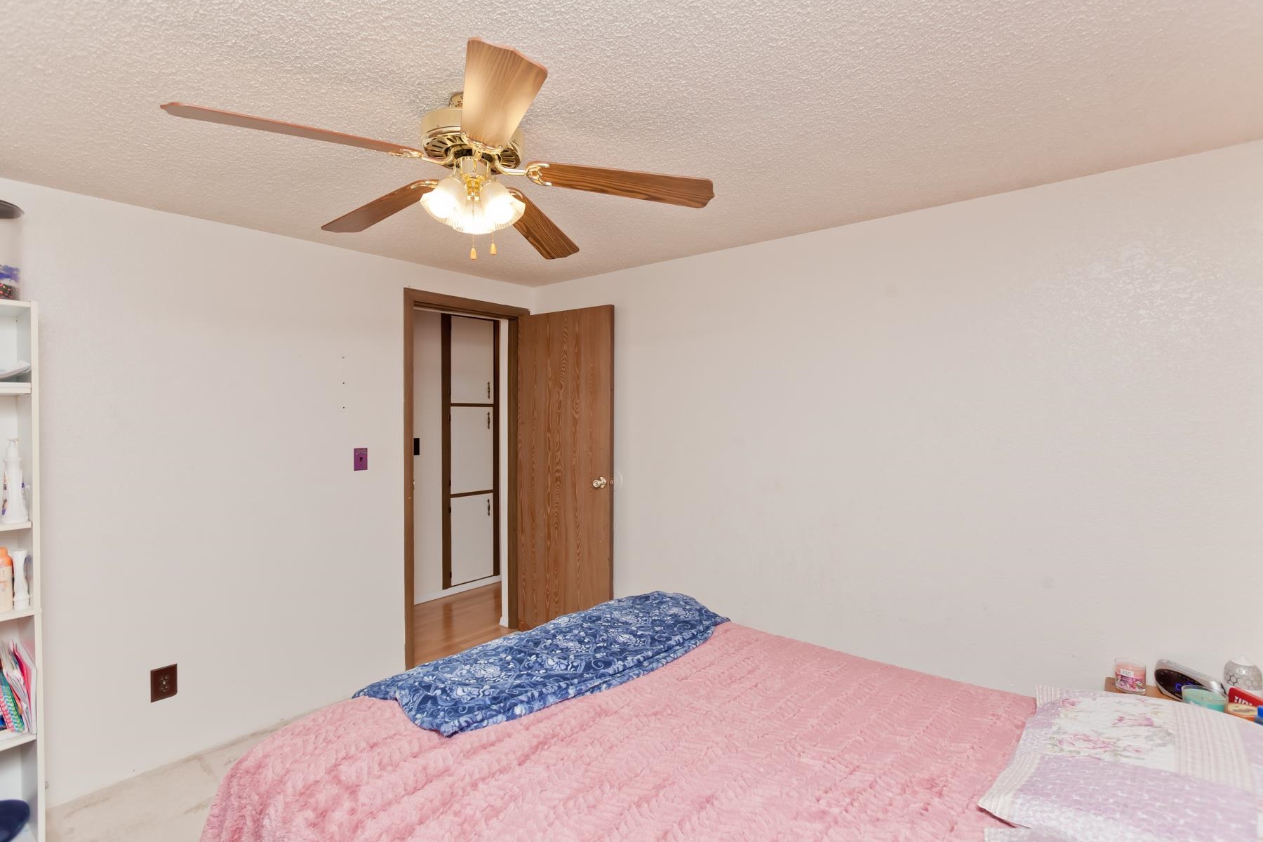 416 Meadowvale Way Property Photo 31