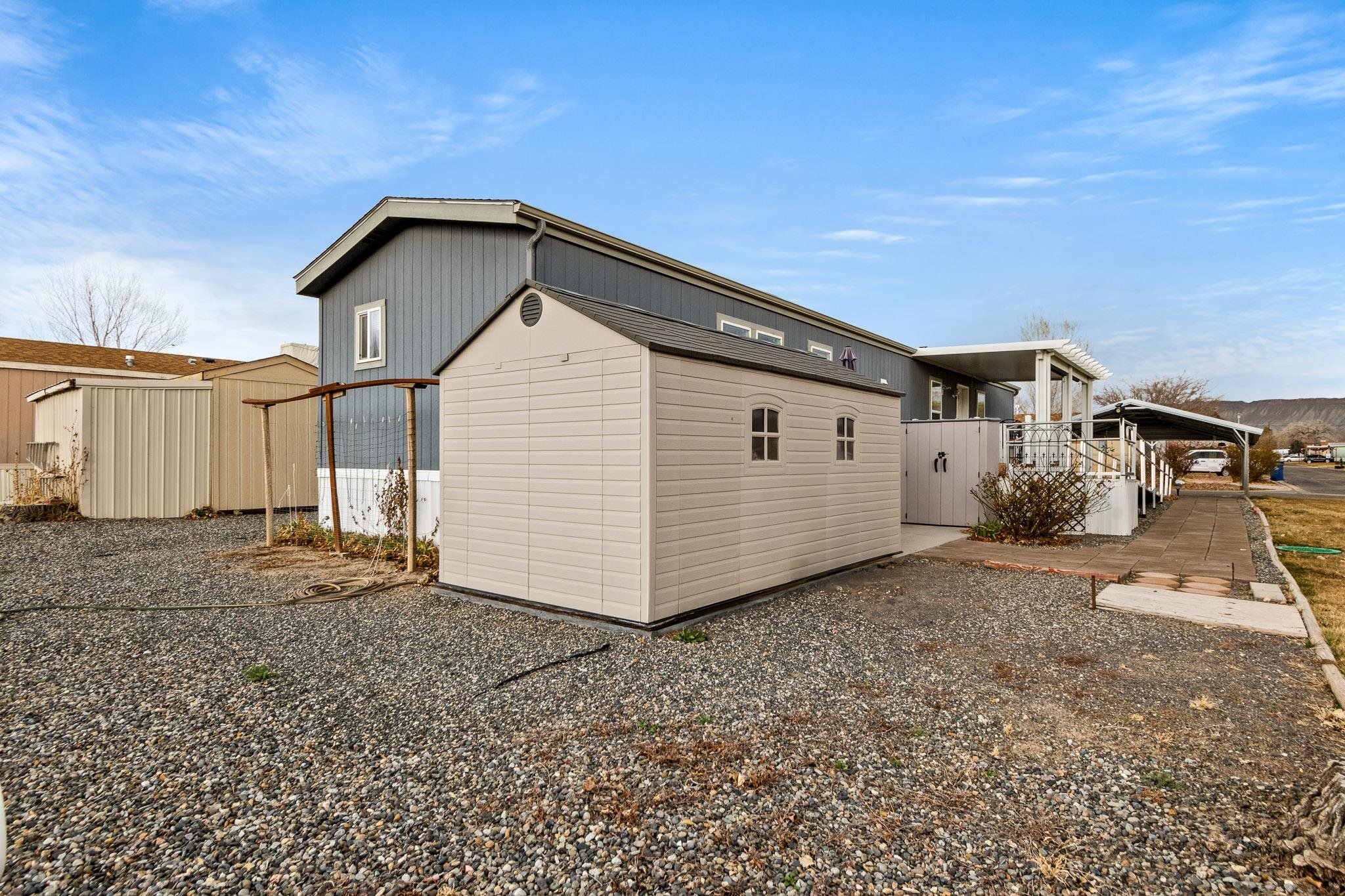3251 E Road Property Photo 6