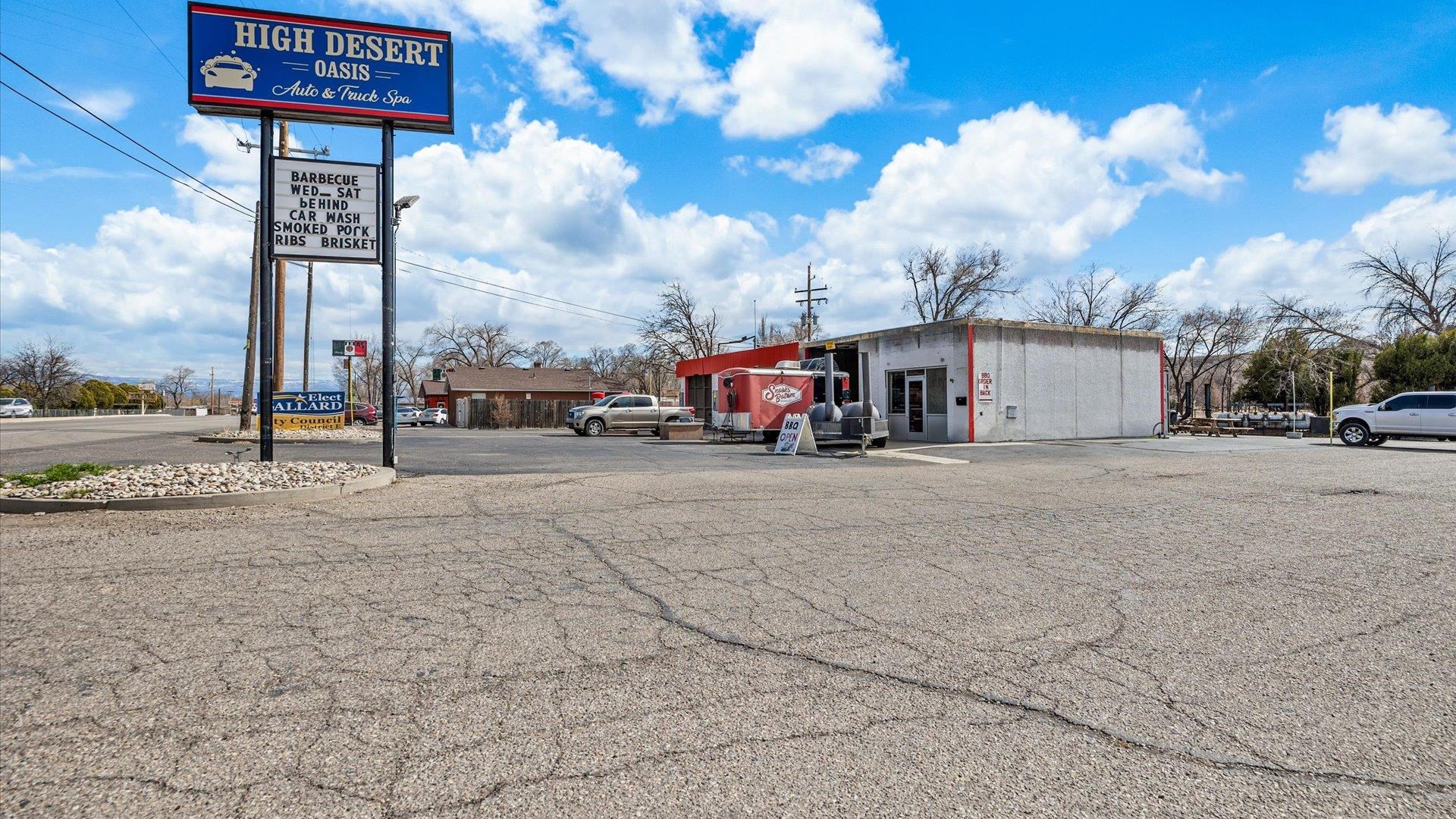 555 1/2 S Highway 50 Property Photo