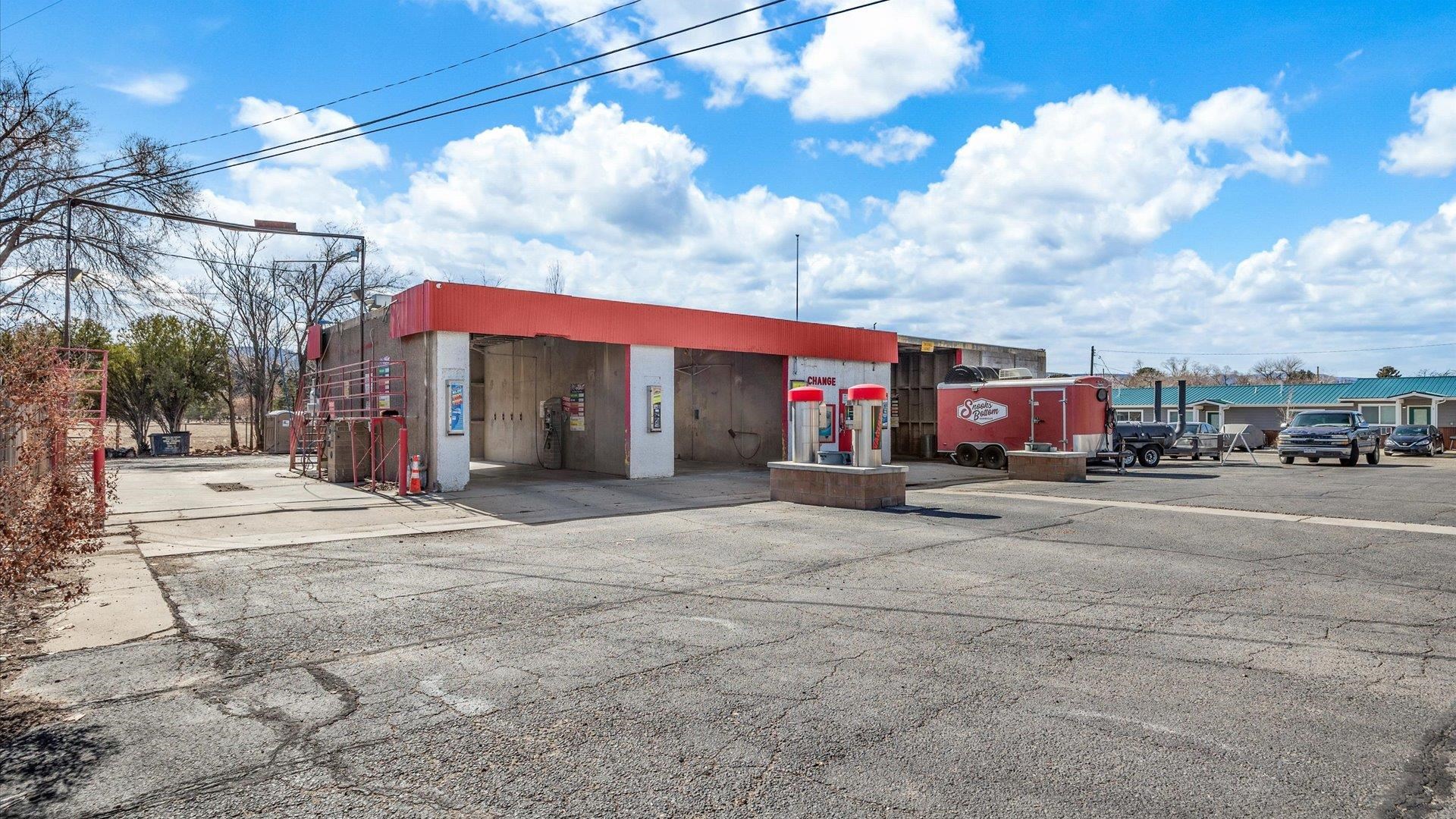 555 1/2 S Highway 50 Property Photo 5