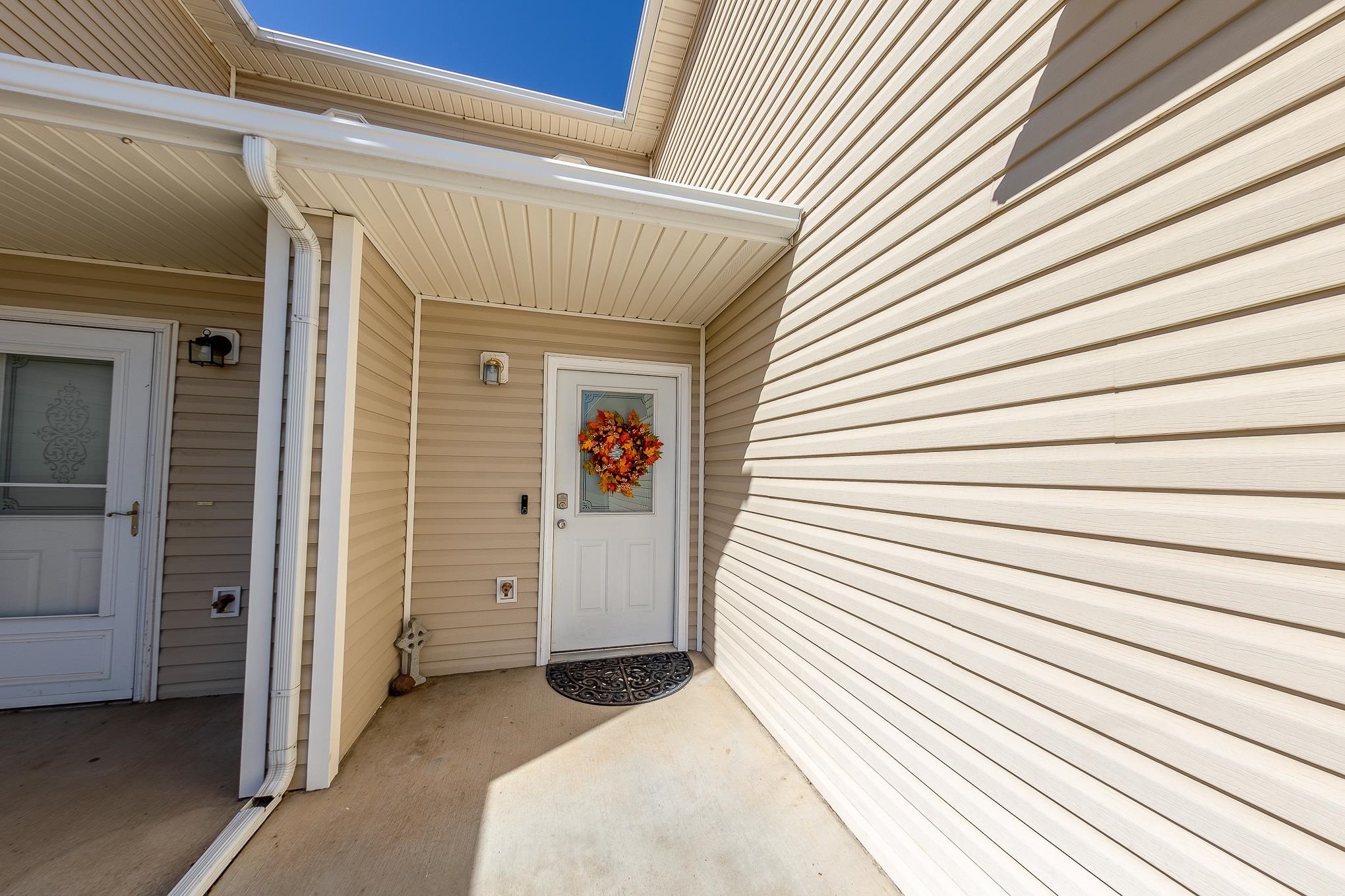 1735 Christopher Court Property Photo 2