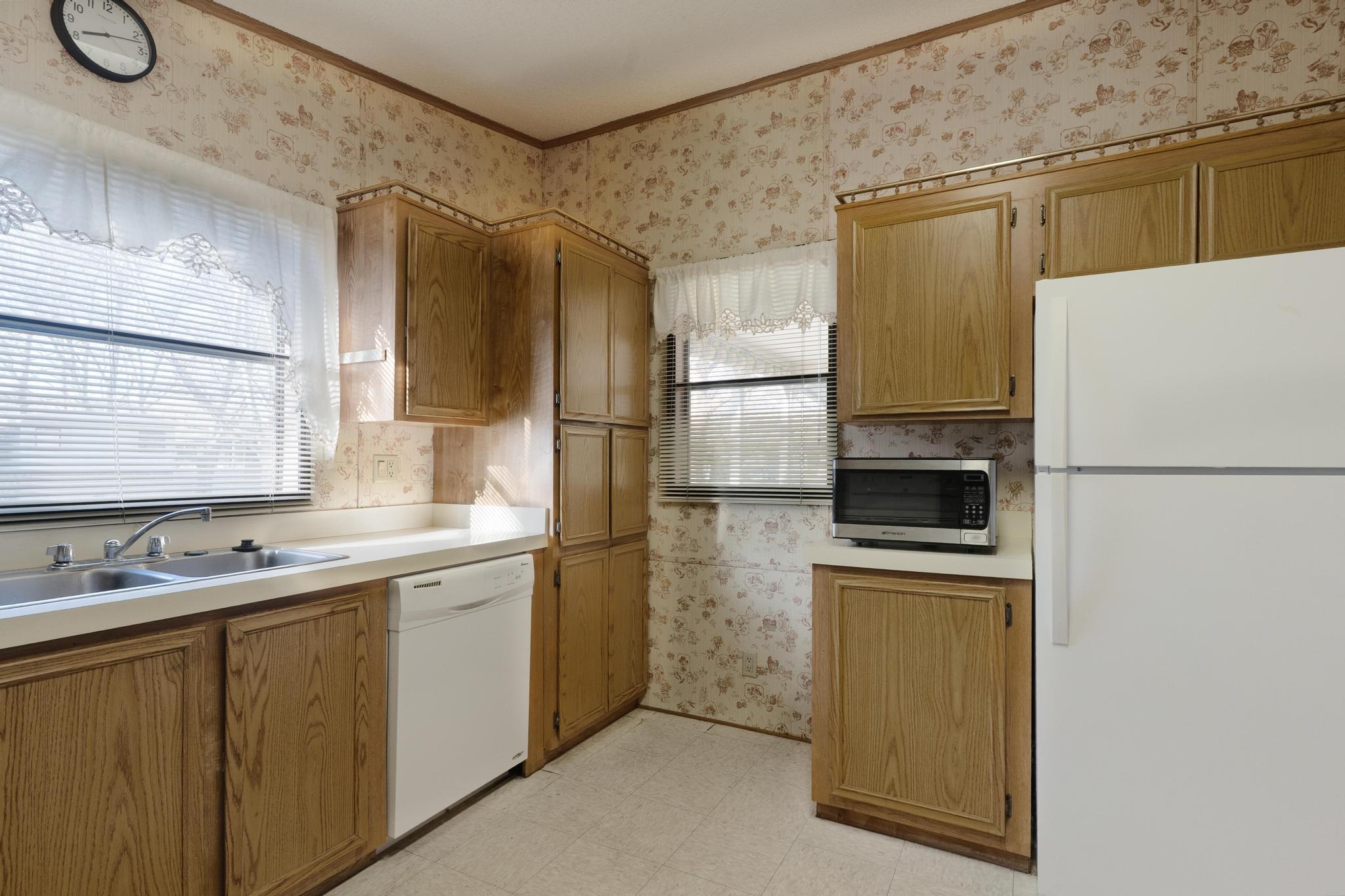 3781 Granada Drive Property Photo 5