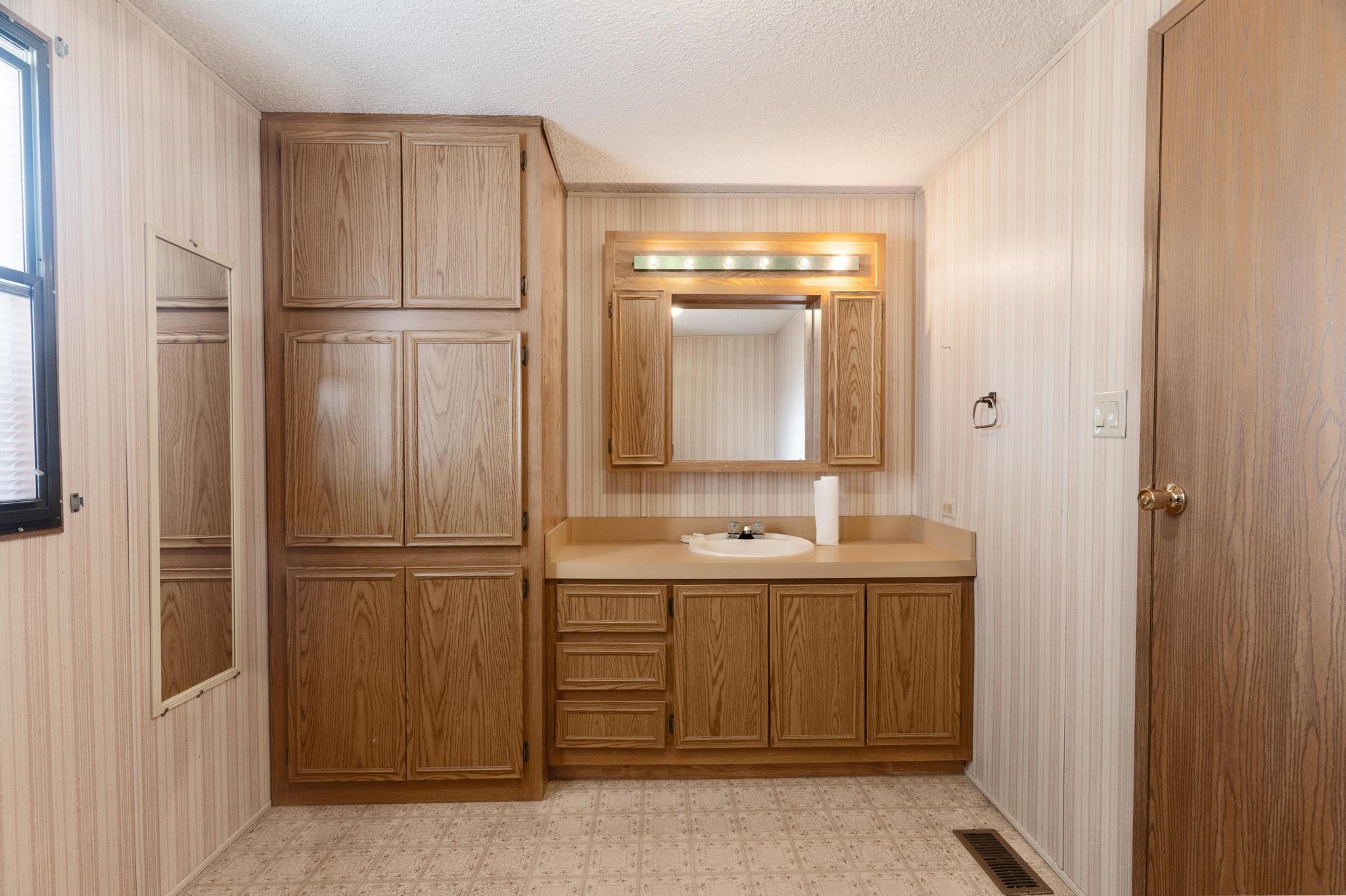 3781 Granada Drive Property Photo 15