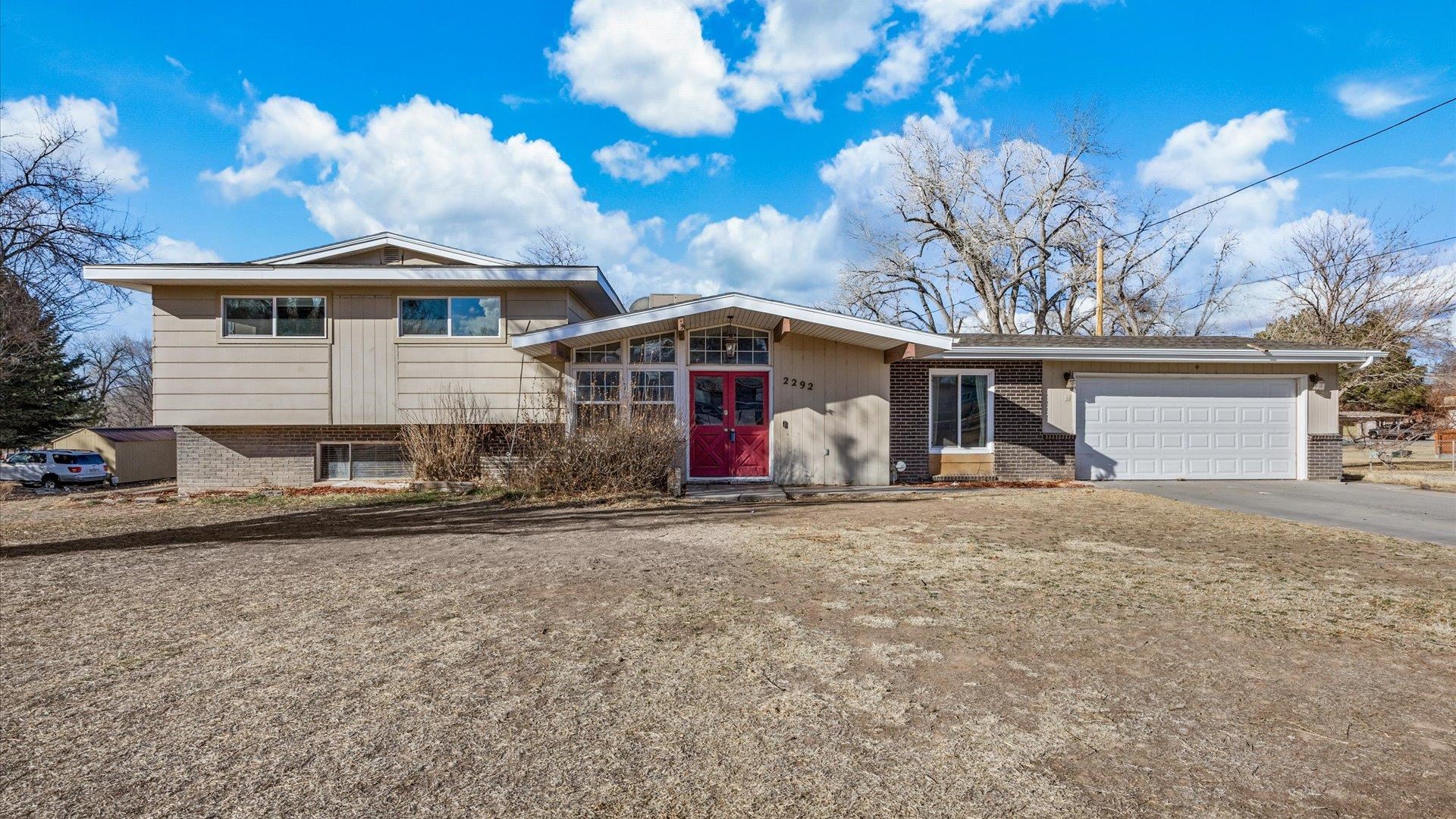 2292 Pawnee Drive Property Photo