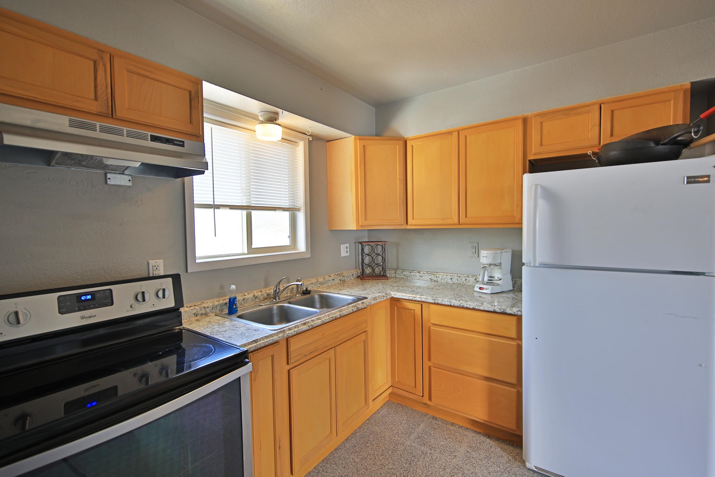 528 Oakbrush Circle Property Photo 4