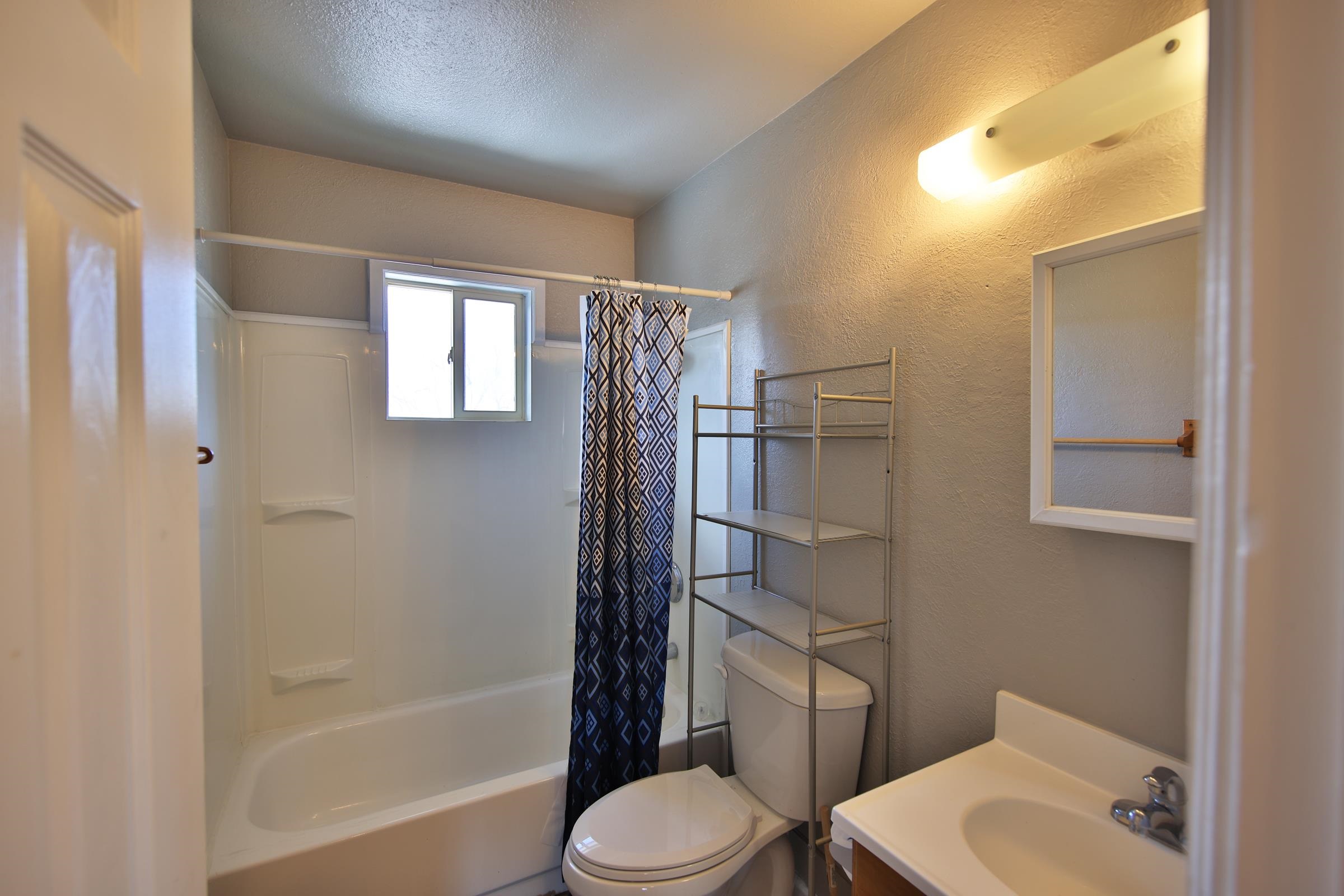 528 Oakbrush Circle Property Photo 8