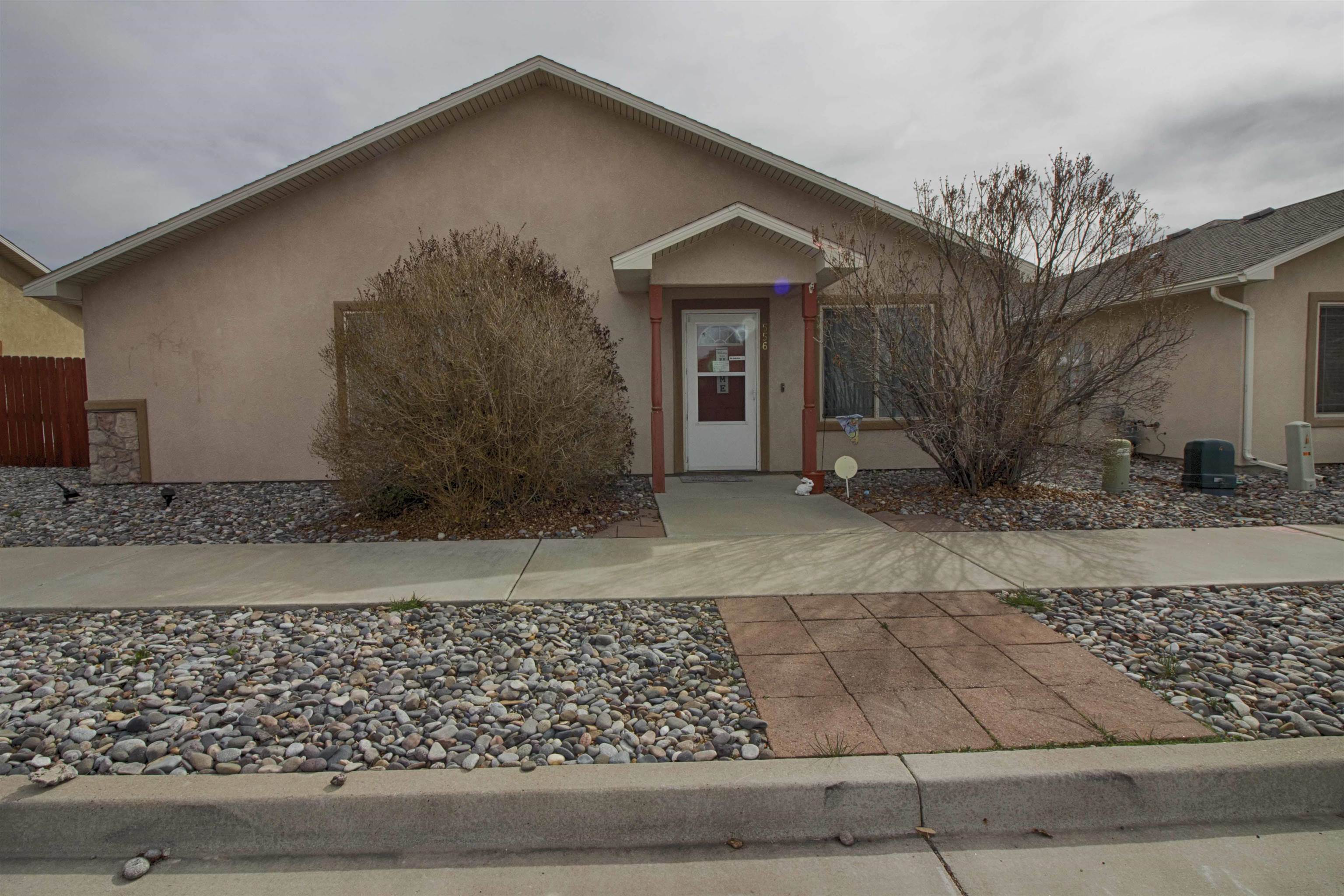 556 Acacia Avenue Property Photo 1