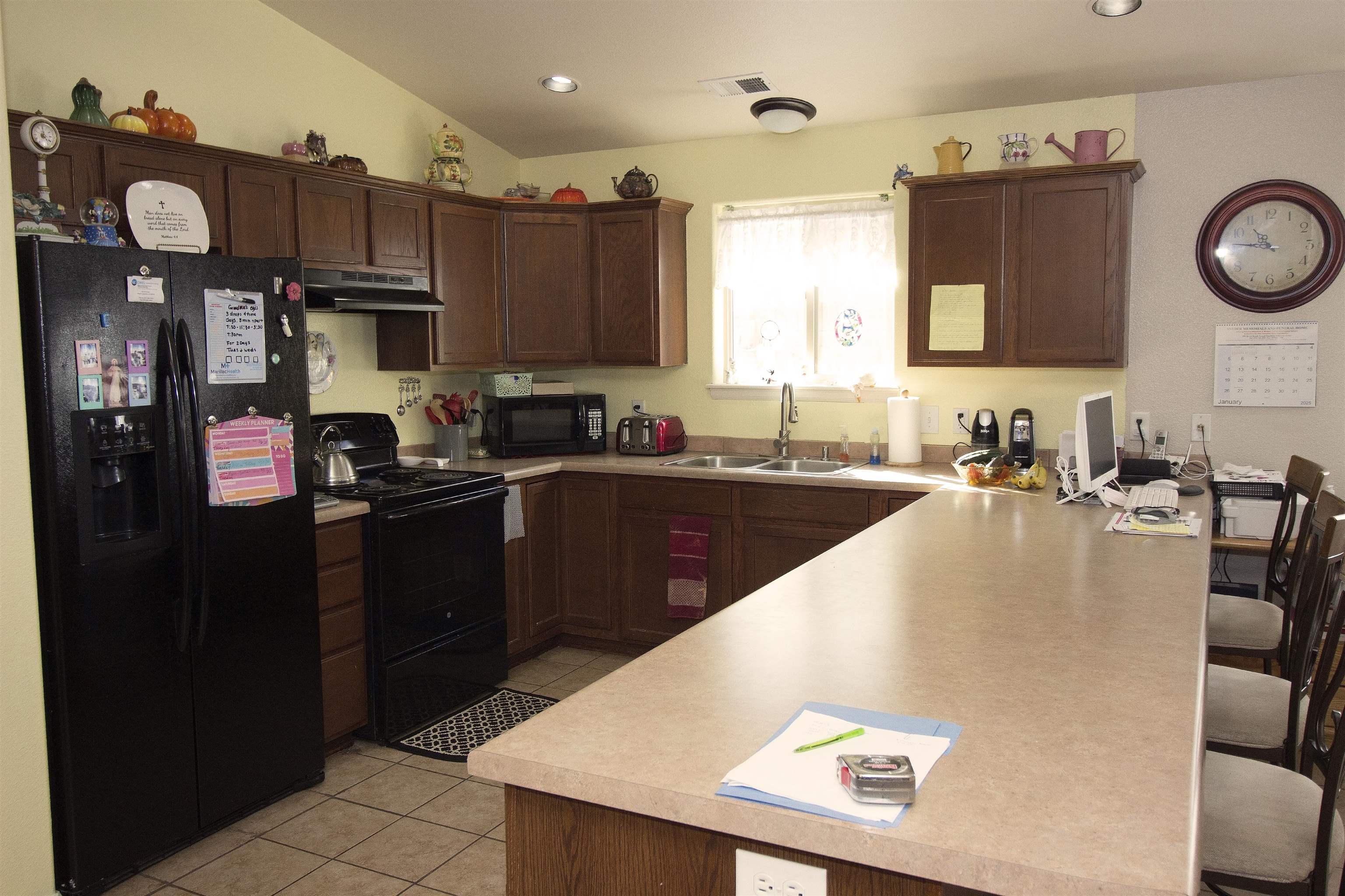 556 Acacia Avenue Property Photo 6