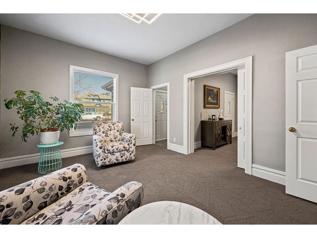 951 Main Street Property Photo 10