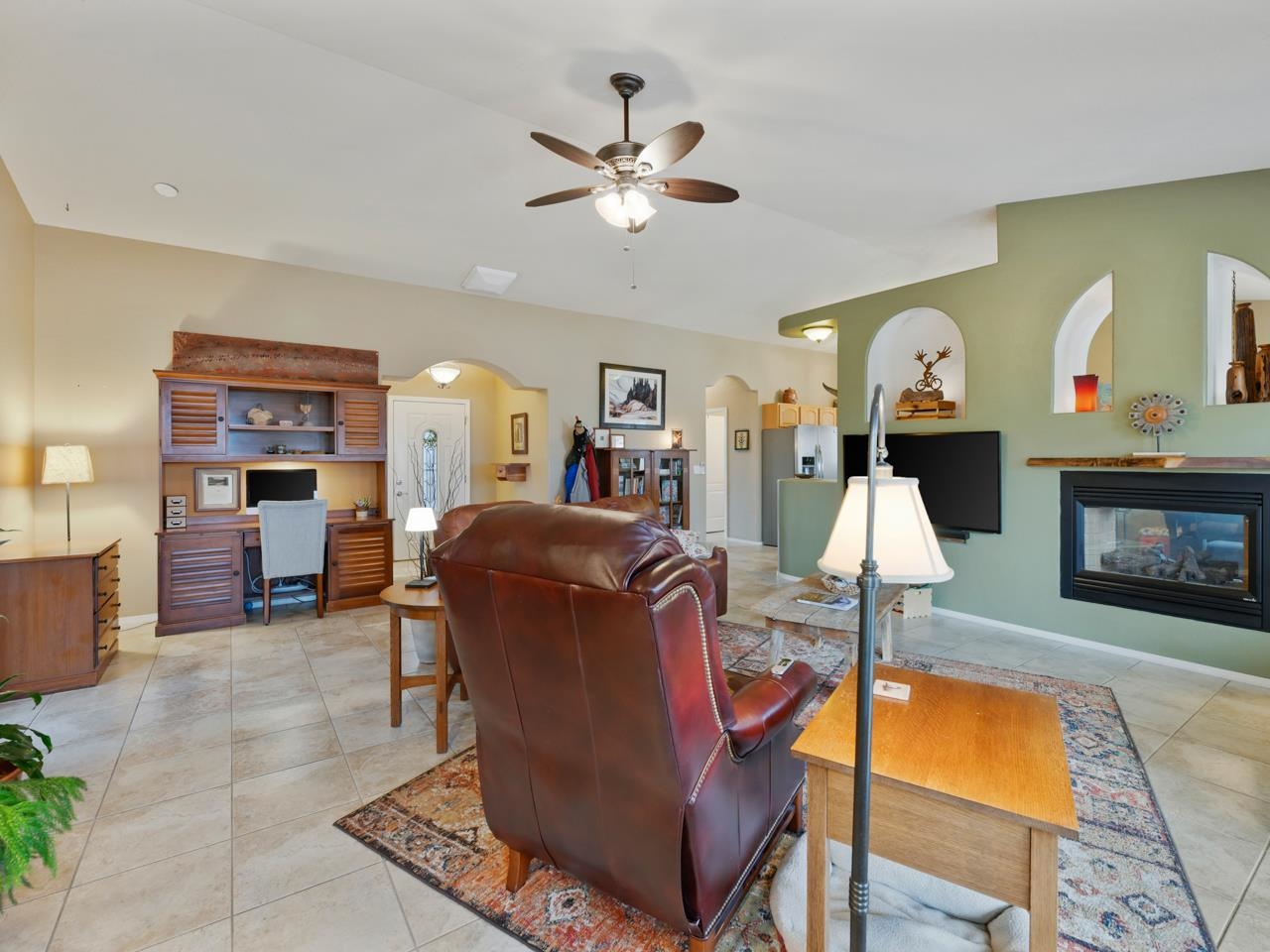 671 Silverplume Drive Property Photo 6