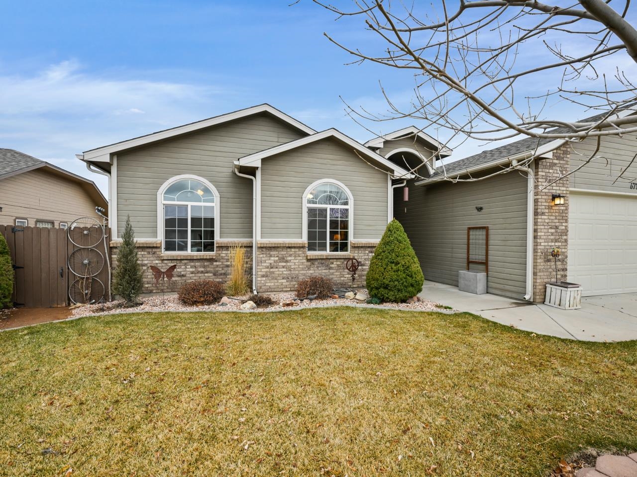 671 Silverplume Drive Property Photo 30