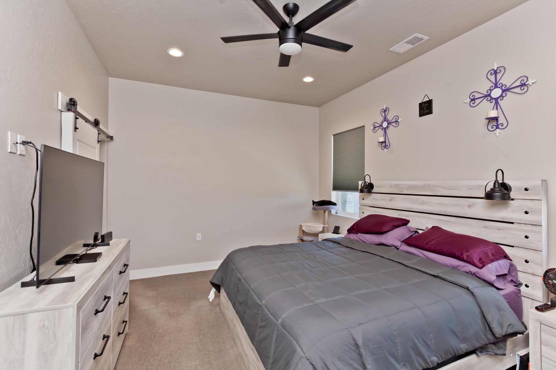 777 Snaffle Bit Street Property Photo 18