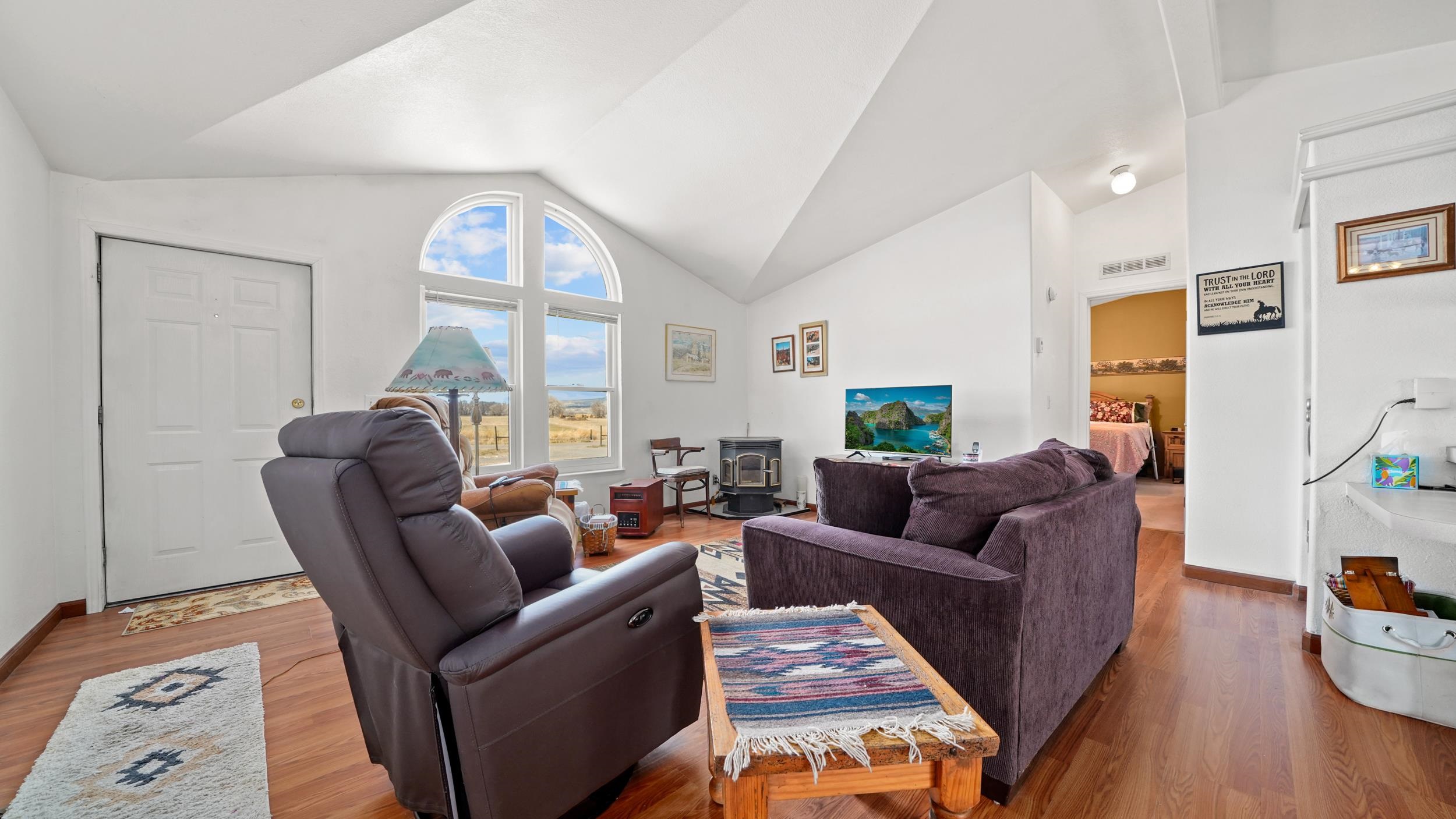 6668 1900 Road Property Photo 15