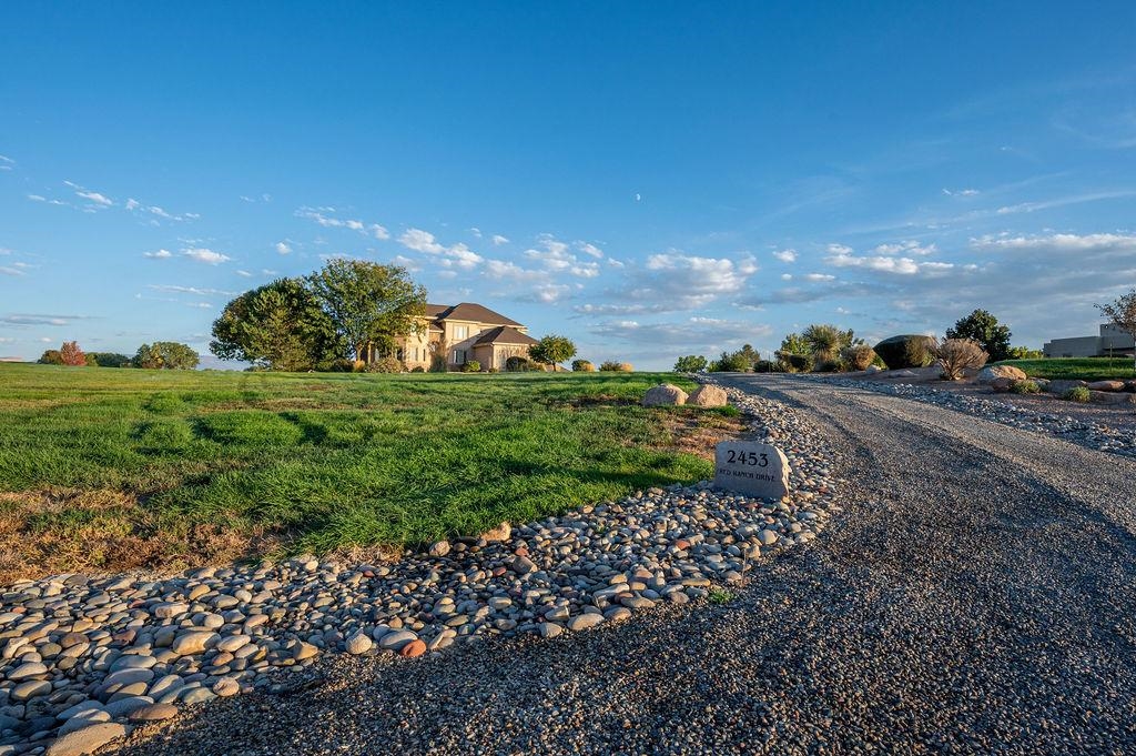 2453 Red Ranch Drive Property Photo 4