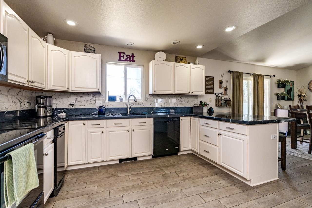 120 Elderberry Drive Property Photo 11