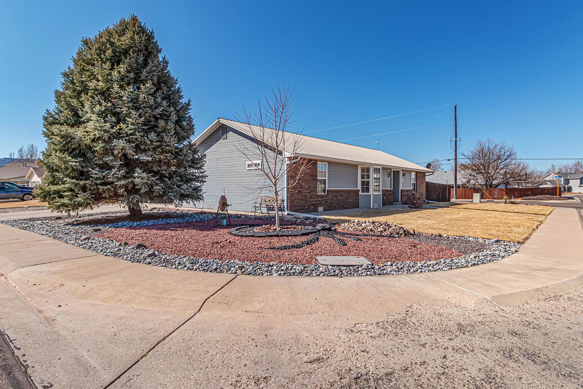 110 Sunset Drive Property Photo 3