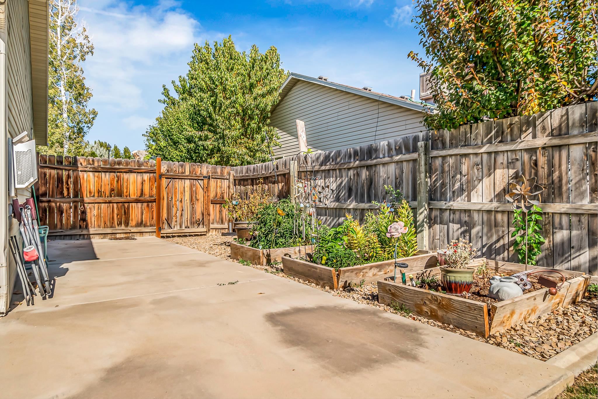 1290 Sagittarius Street Property Photo 6